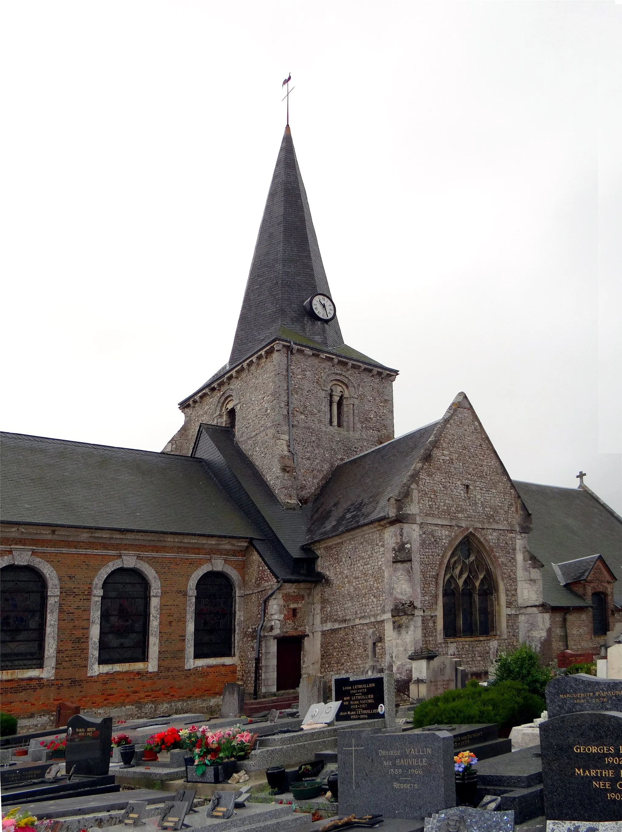 Photo showing: Church of St. Denis, Écrainville, Seine-Maritime, France.