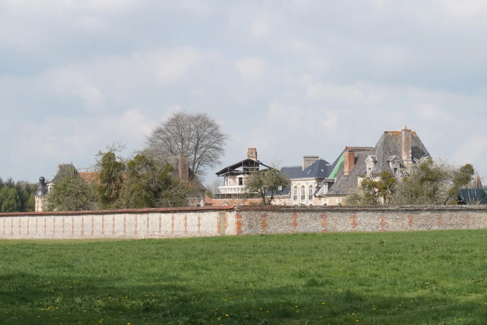 Photo showing: Château de Fumichon, vu de puis la voie publique