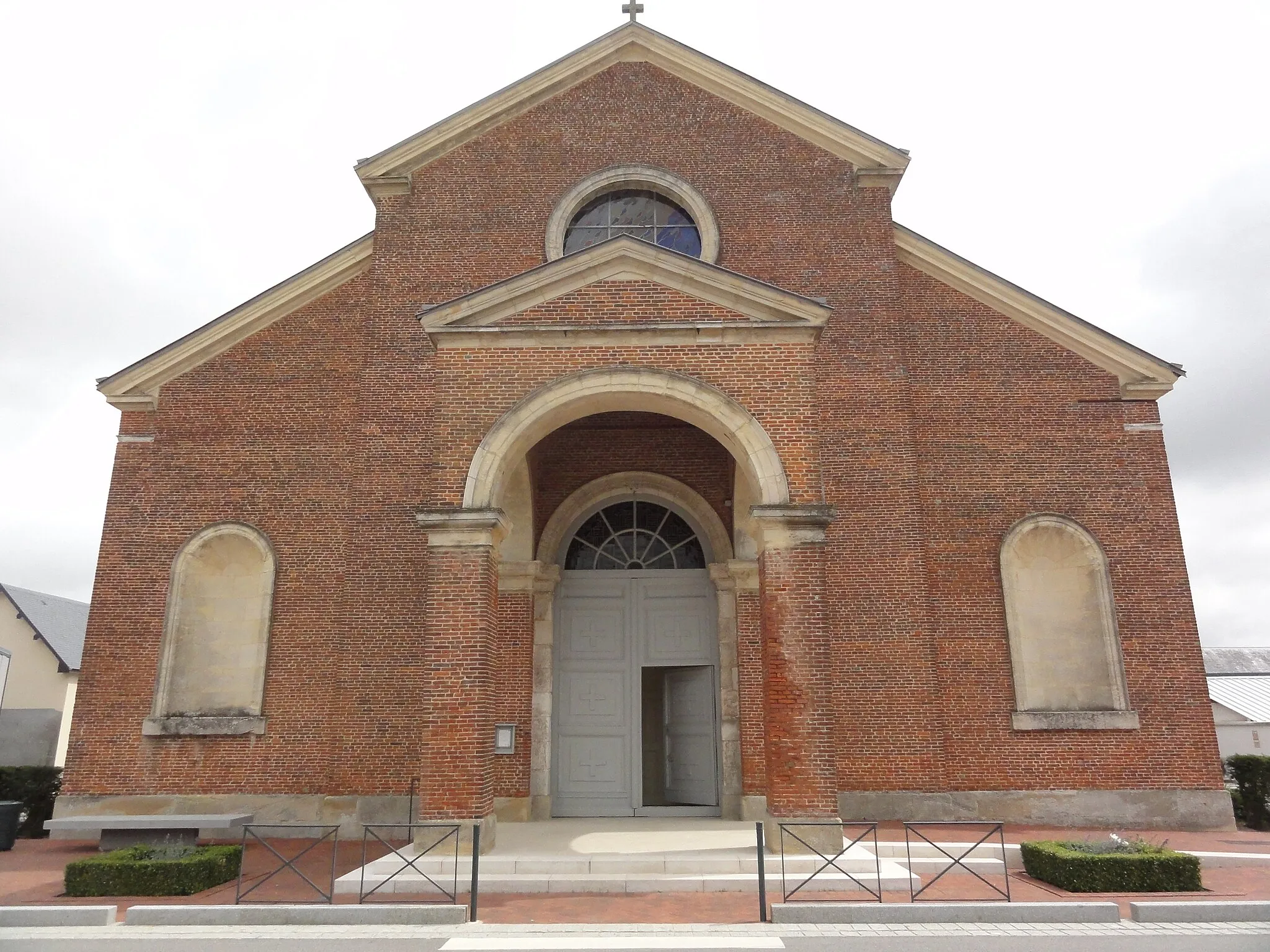 Photo showing: Gonneville-la-Mallet (Seine-Maritime) église extérieur