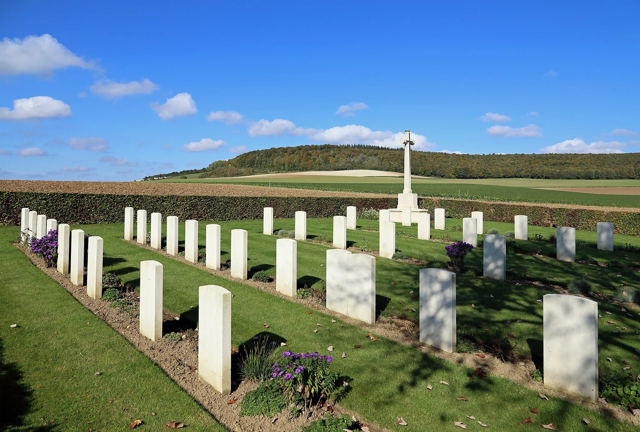 Photo showing: Grandcourt (Seine-Maritime department, France): British war cemetery of World War II