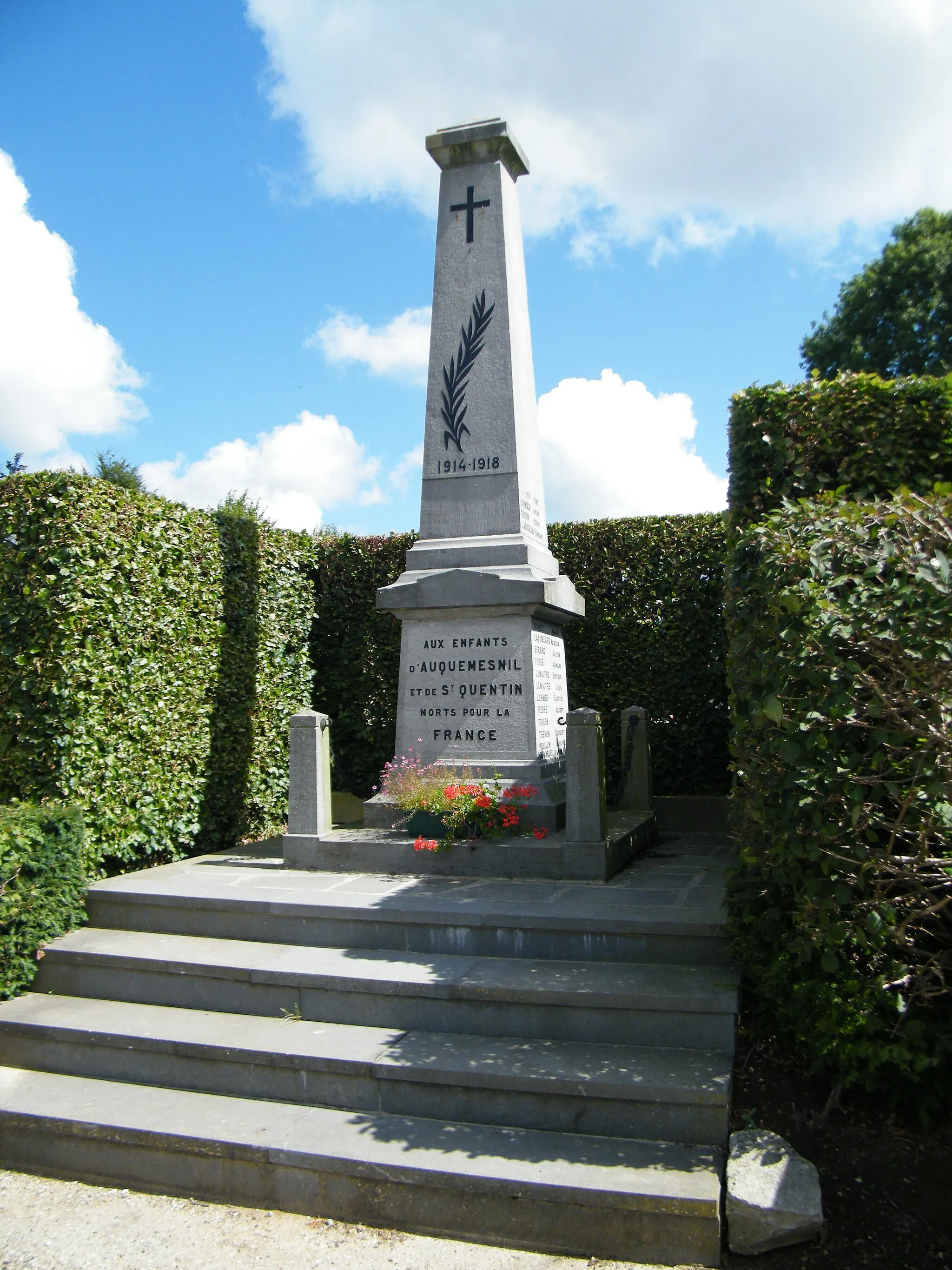 Photo showing: Auquemesnil, Seine-Maritime, France, monument