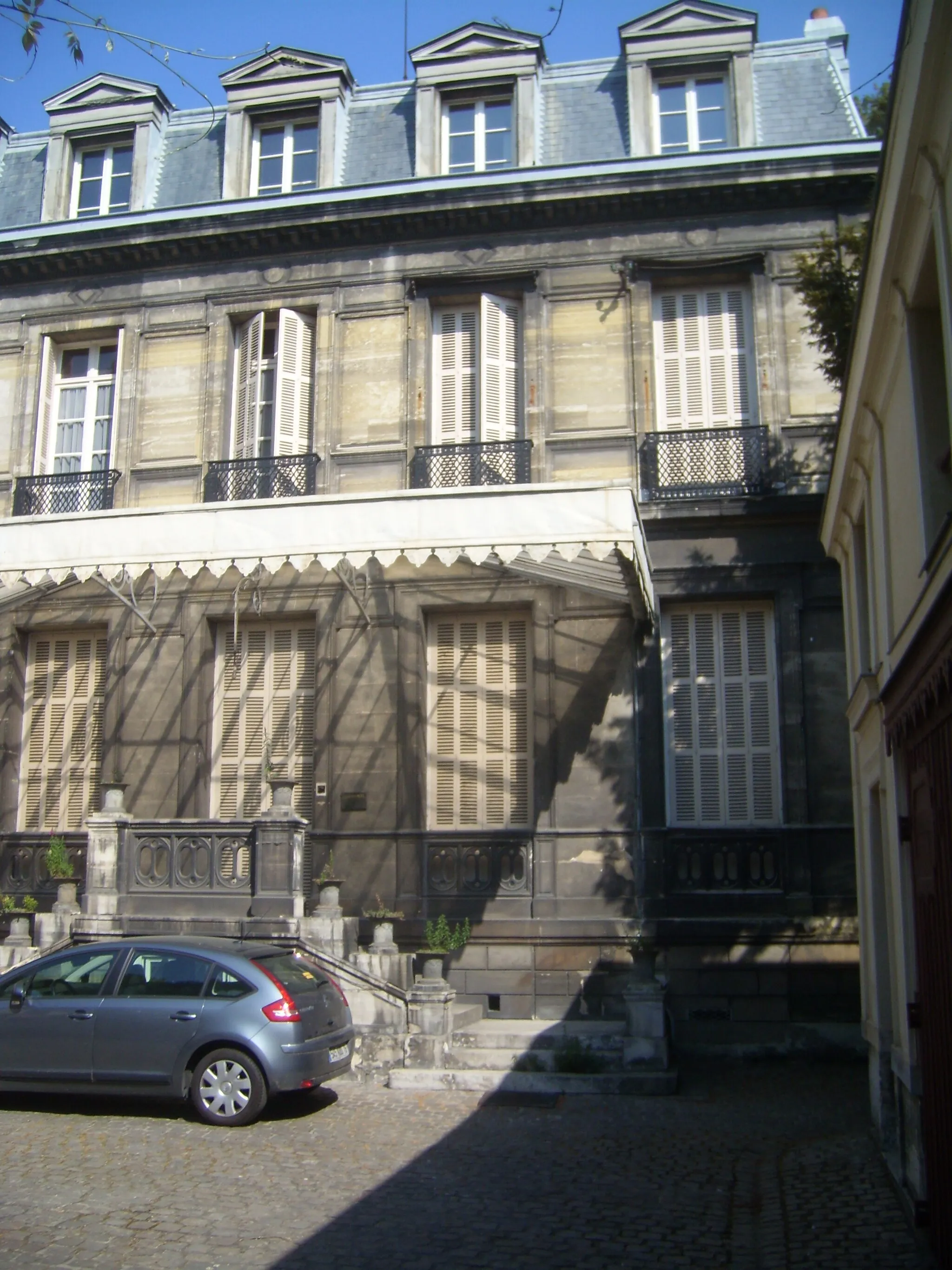 Photo showing: This building is inscrit au titre des monuments historiques de la France. It is indexed in the base Mérimée, a database of architectural heritage maintained by the French Ministry of Culture, under the reference PA76000061 .