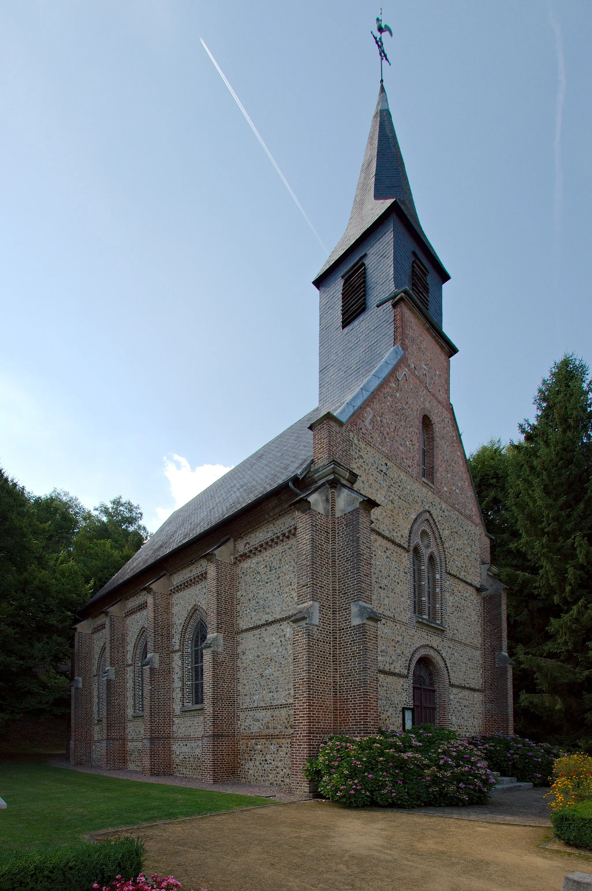 Photo showing: Église Saint-Pierre de Fontaine-sous-Préaux, route des Sources