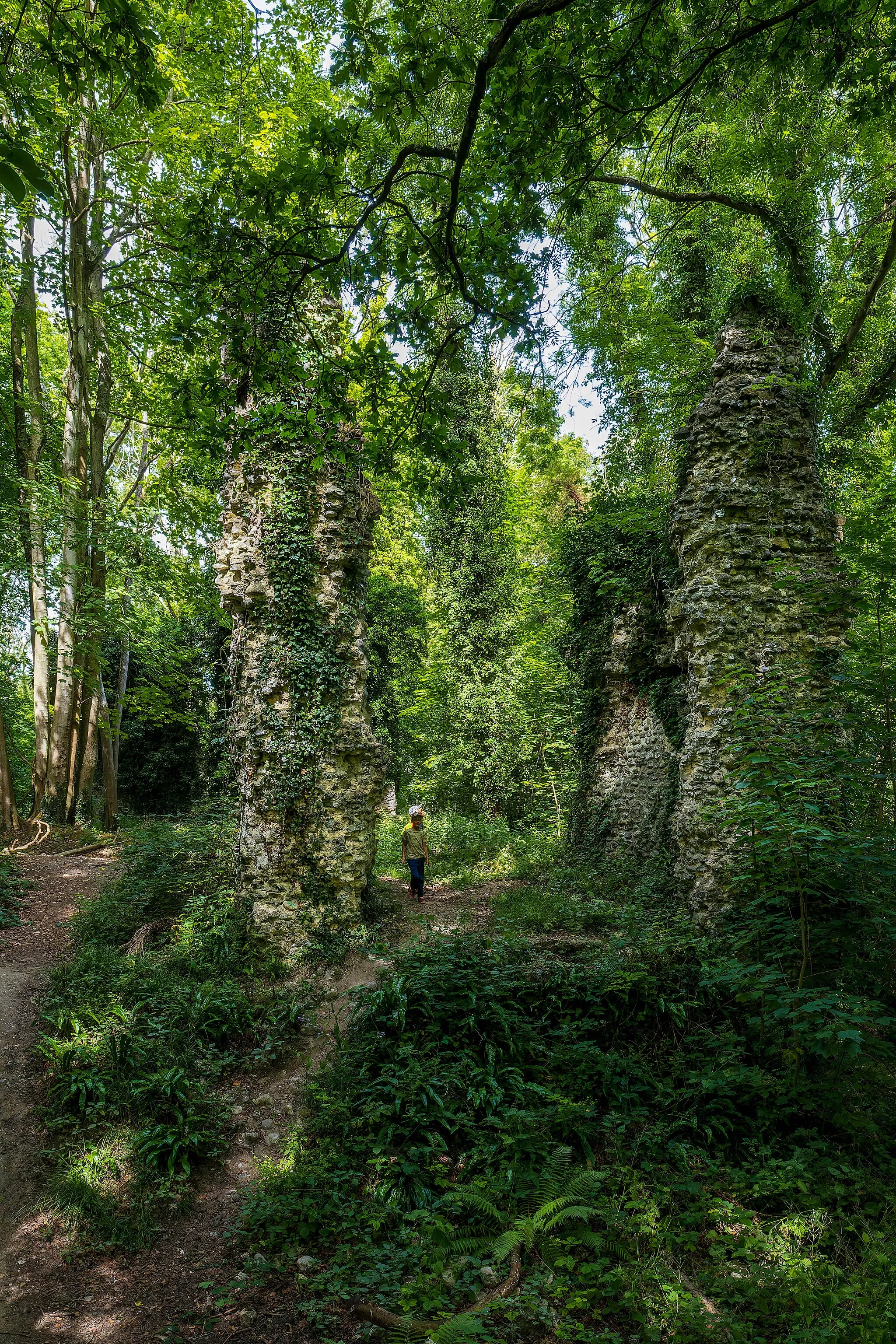 Photo showing: Château de Bernouville