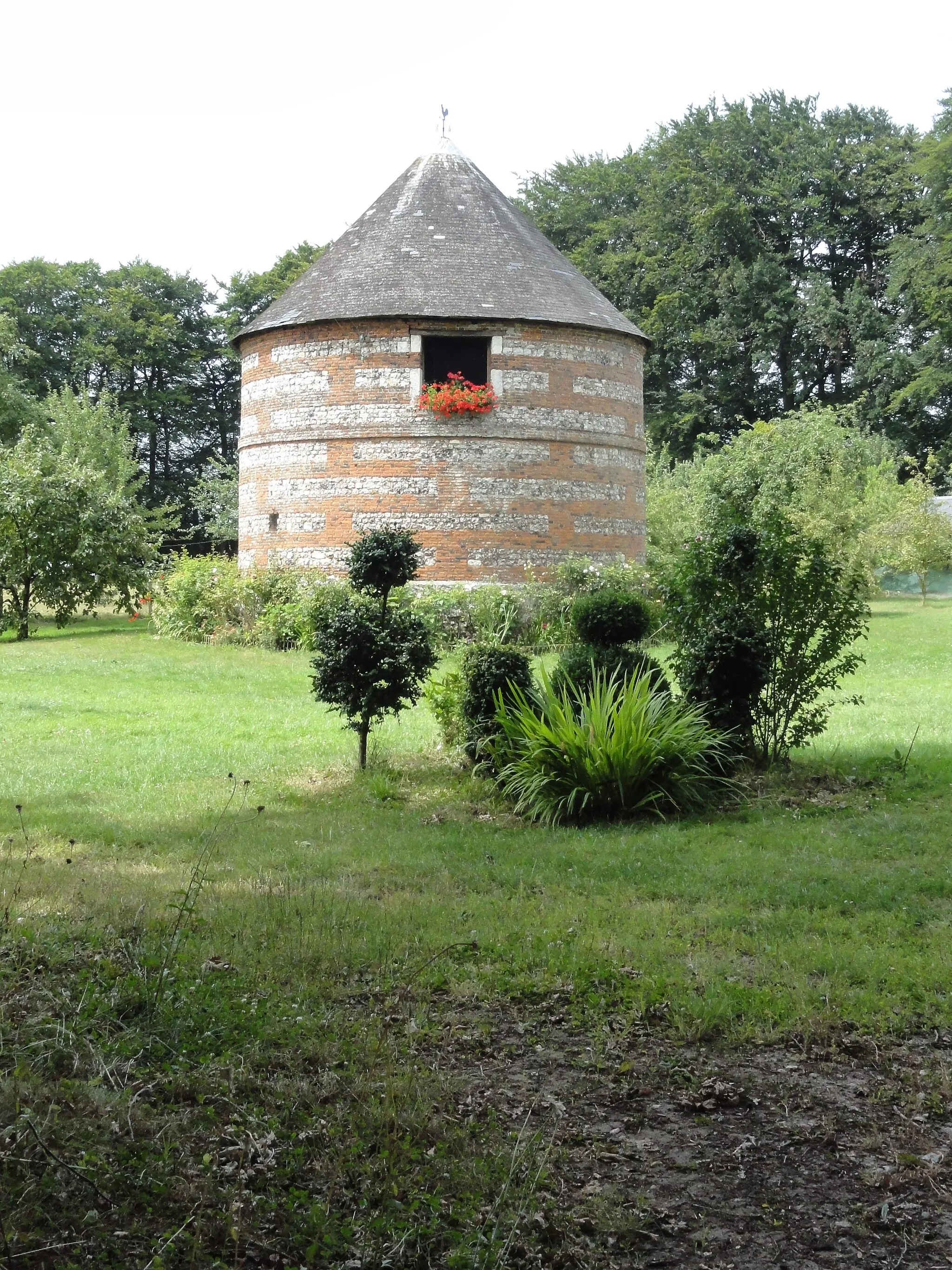 Photo showing: Autretot (Seine-Mar.) pigeonnier