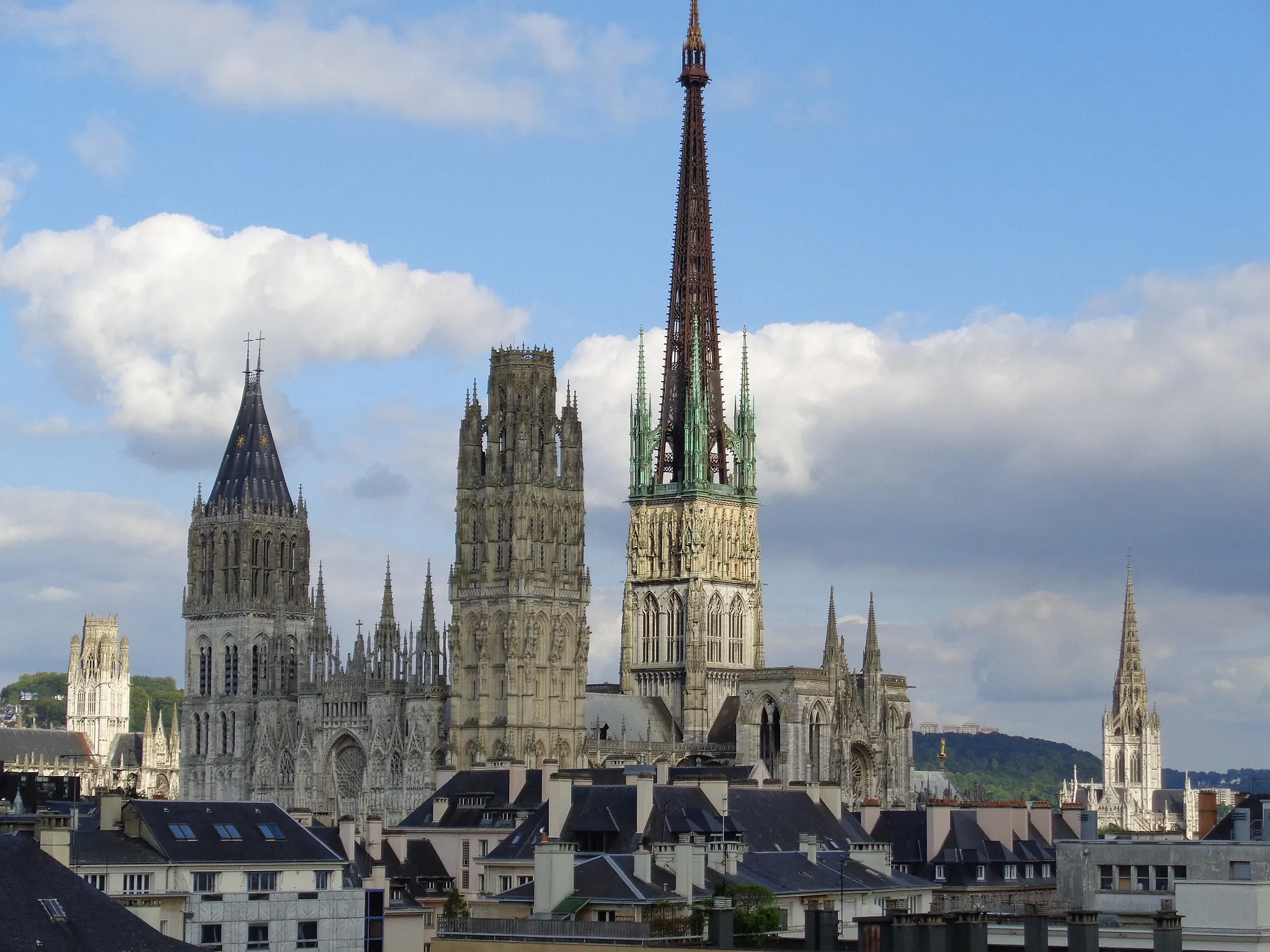 Photo showing: Cathédrale de Rouen, vue de l'Opéra de Rouen