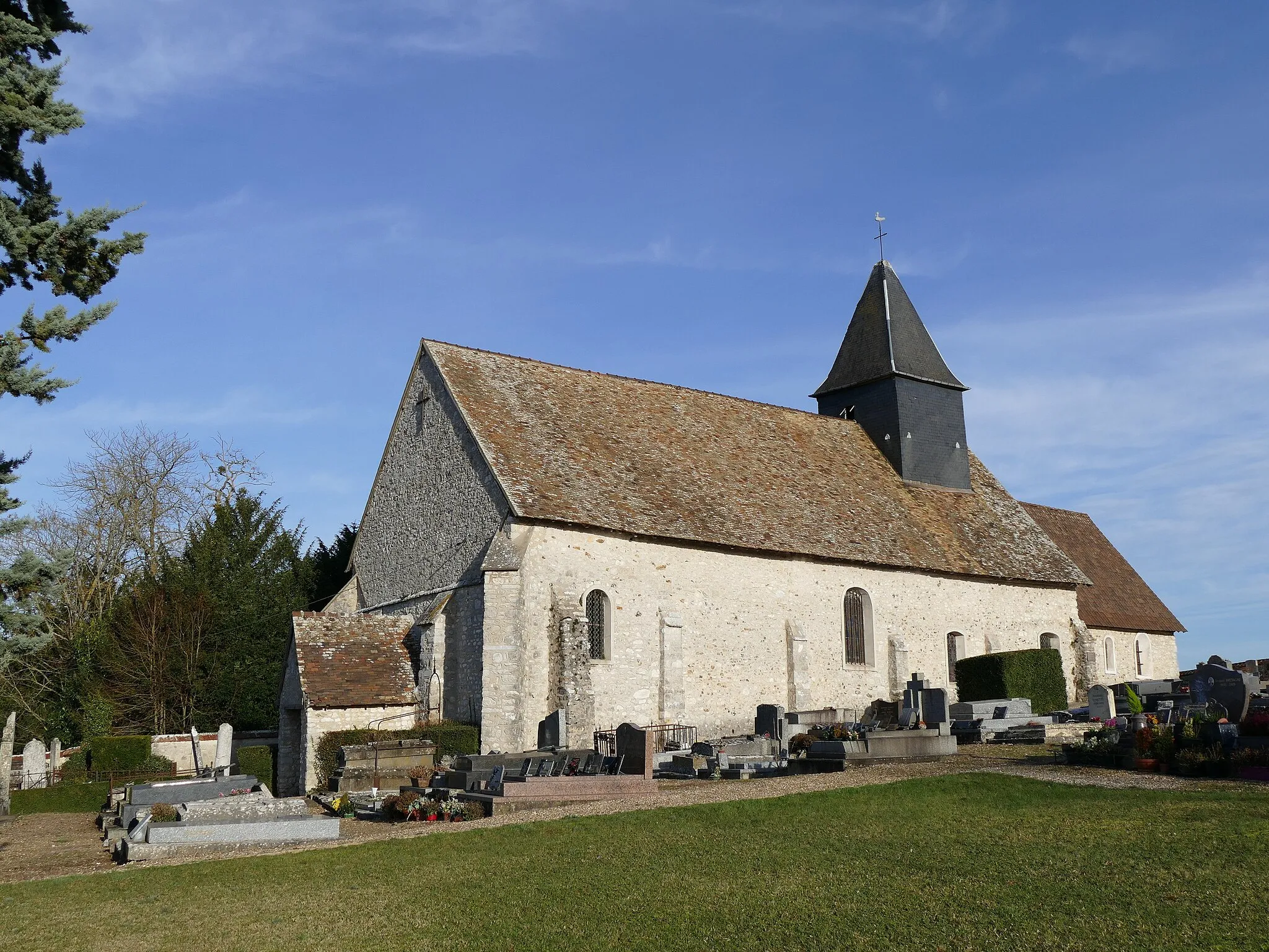 Photo showing: Saint-Peter's church in Oulins (Eure-et-Loir, Centre, France).