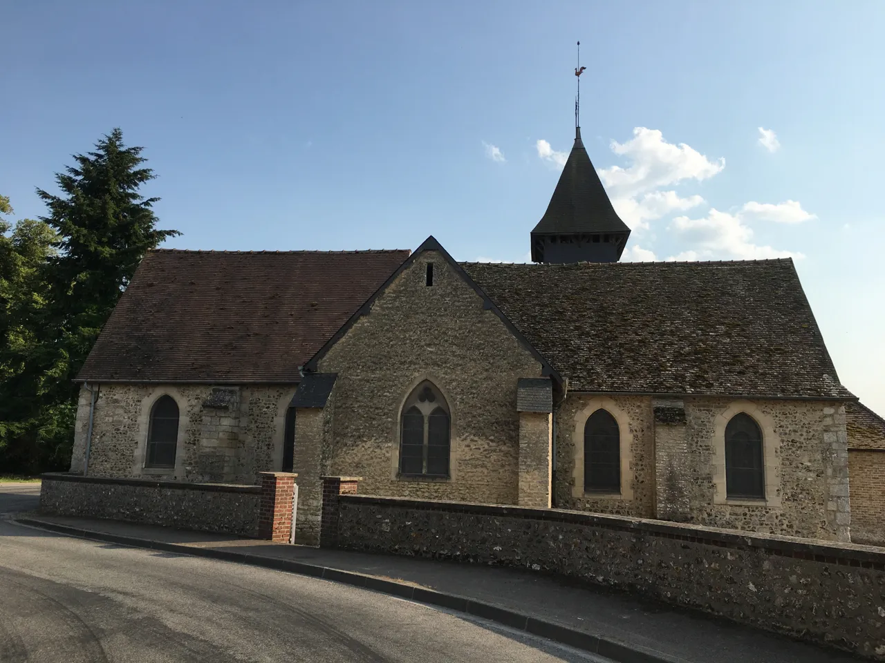 Photo showing: L'église de Mouflaines