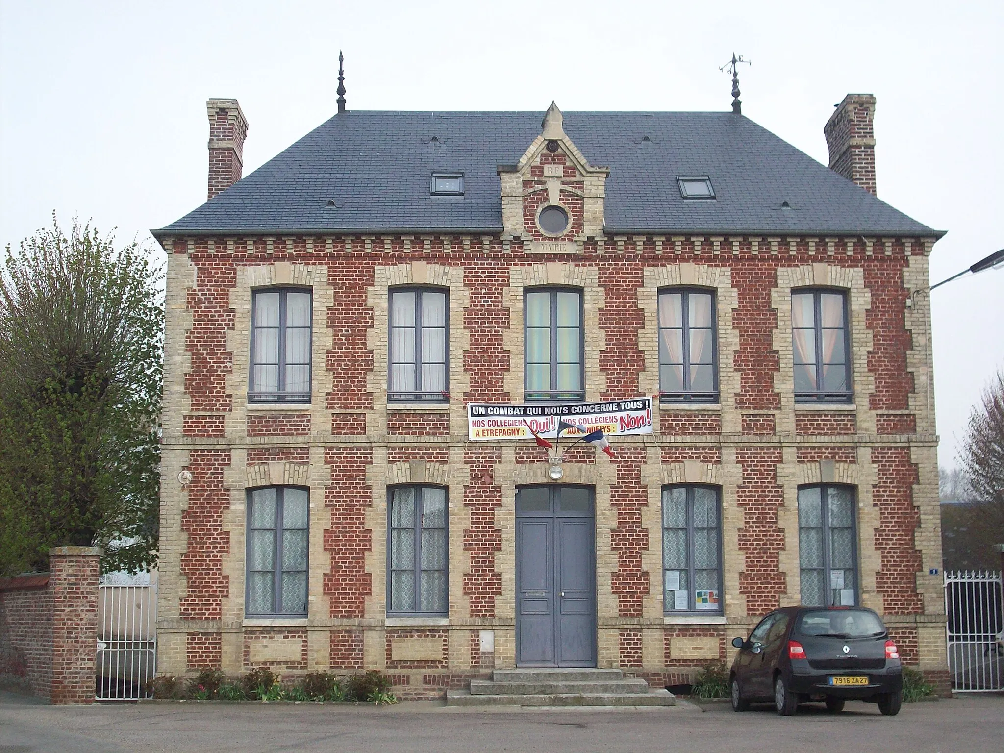 Photo showing: Mairie de Nojeon-en-Vexin.