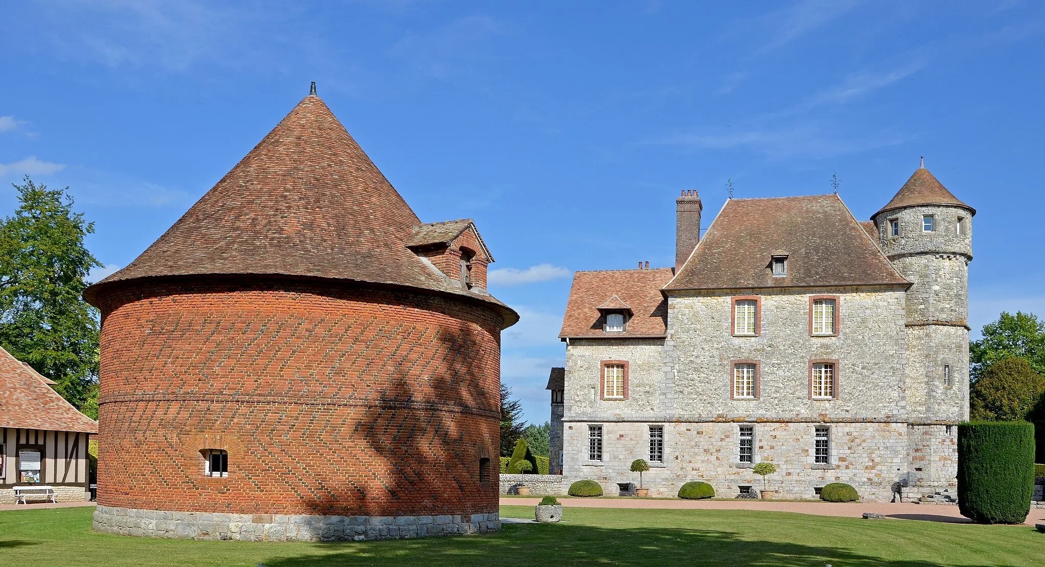 Photo showing: Castle of Vascoeuil, Eure, Normandy, France