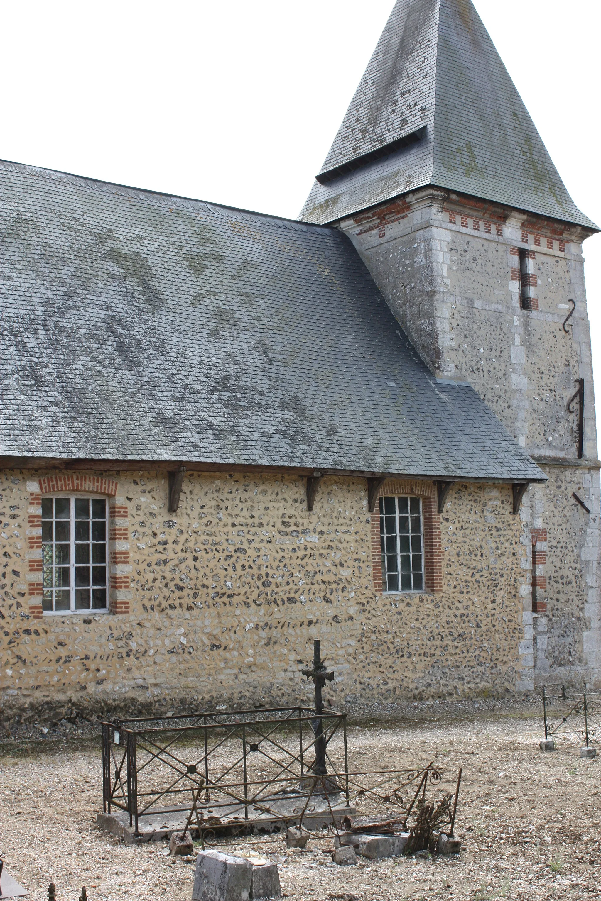 Photo showing: Touffreville - Eglise Saint-Pierre