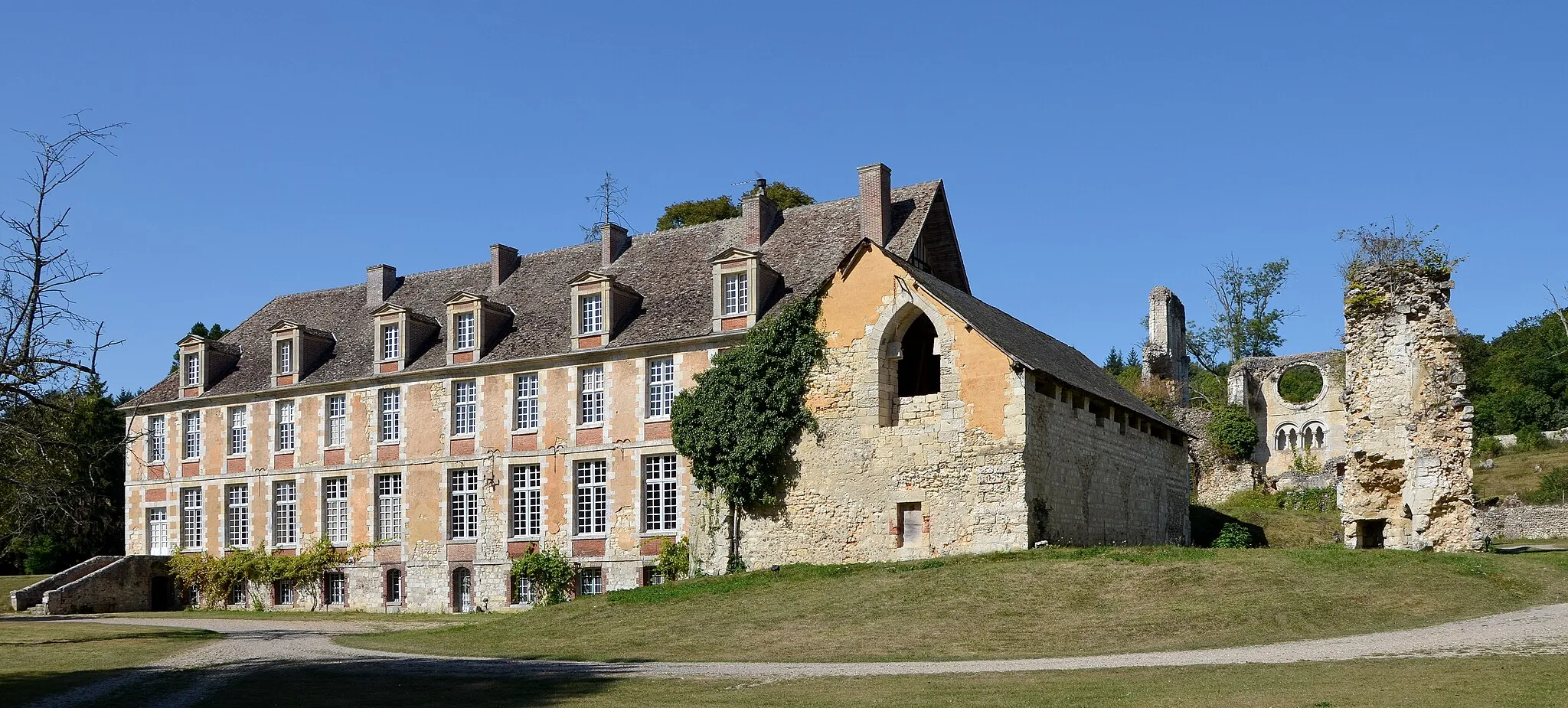 Photo showing: Abbaye de Mortemer, Lisors, Eure, Normandy, France