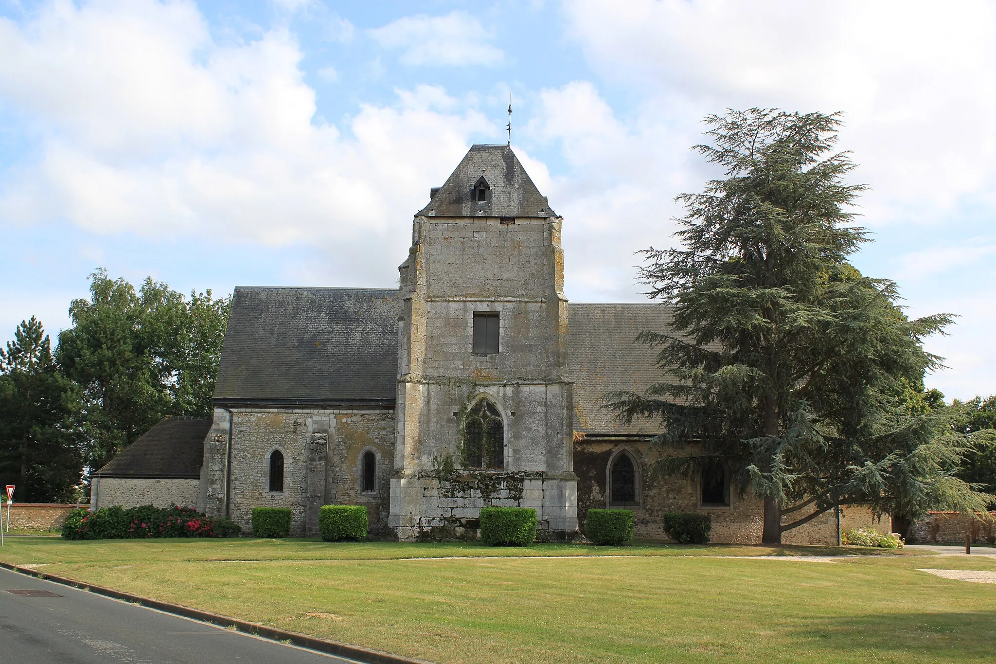Photo showing: Église Saint-Germain (XVI° siècle)