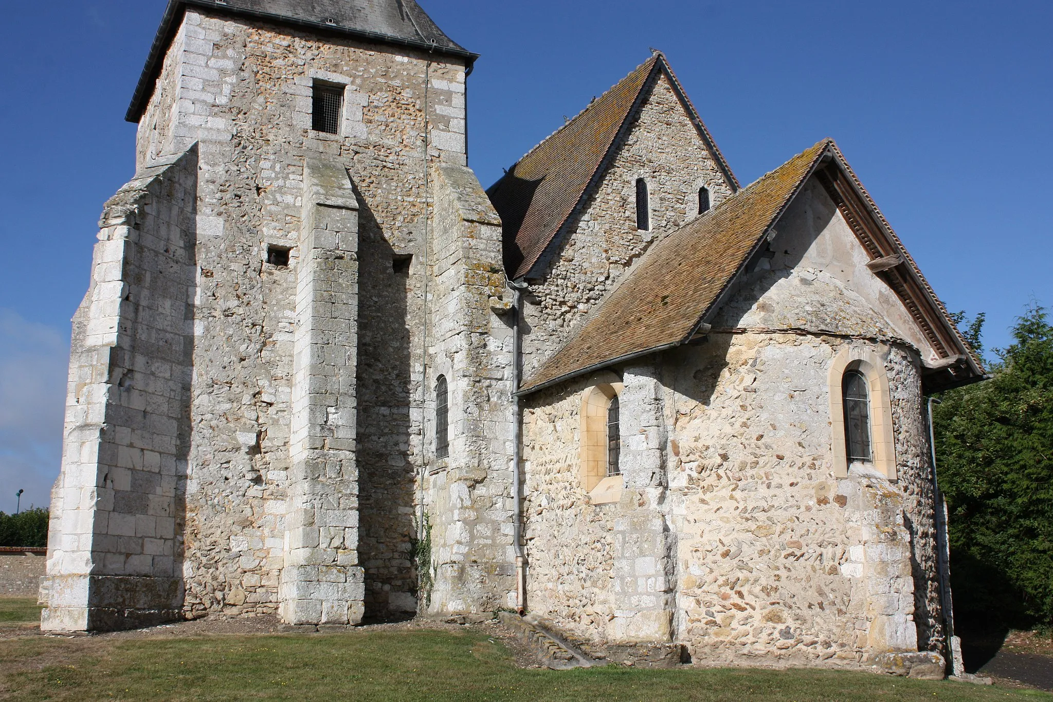 Photo showing: Venables - Eglise Notre-Dame
Vue générale du Sud-Est