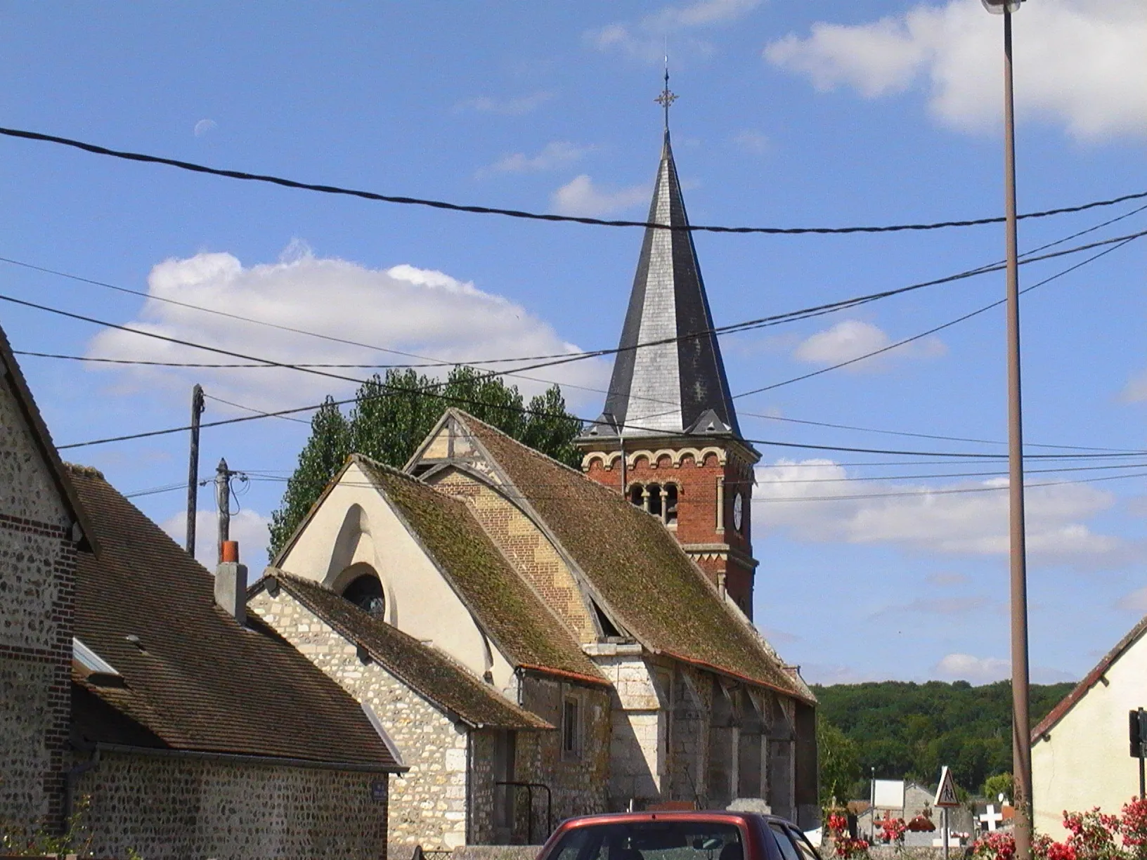 Photo showing: Église Saint-Pierre à Incarville - 14 août 2017.