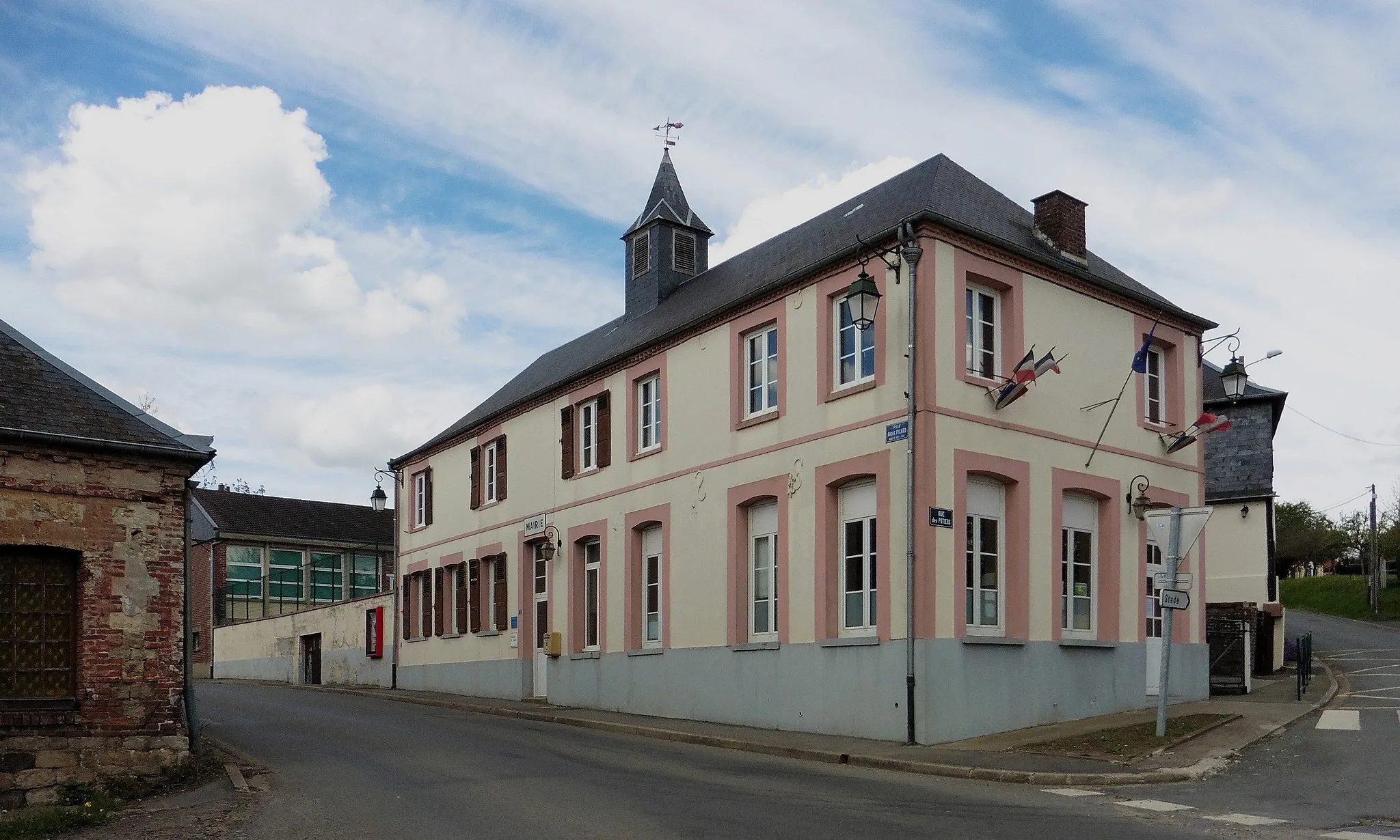 Photo showing: la mairie de Saint-Samson-la-Poterie Oise Picardie