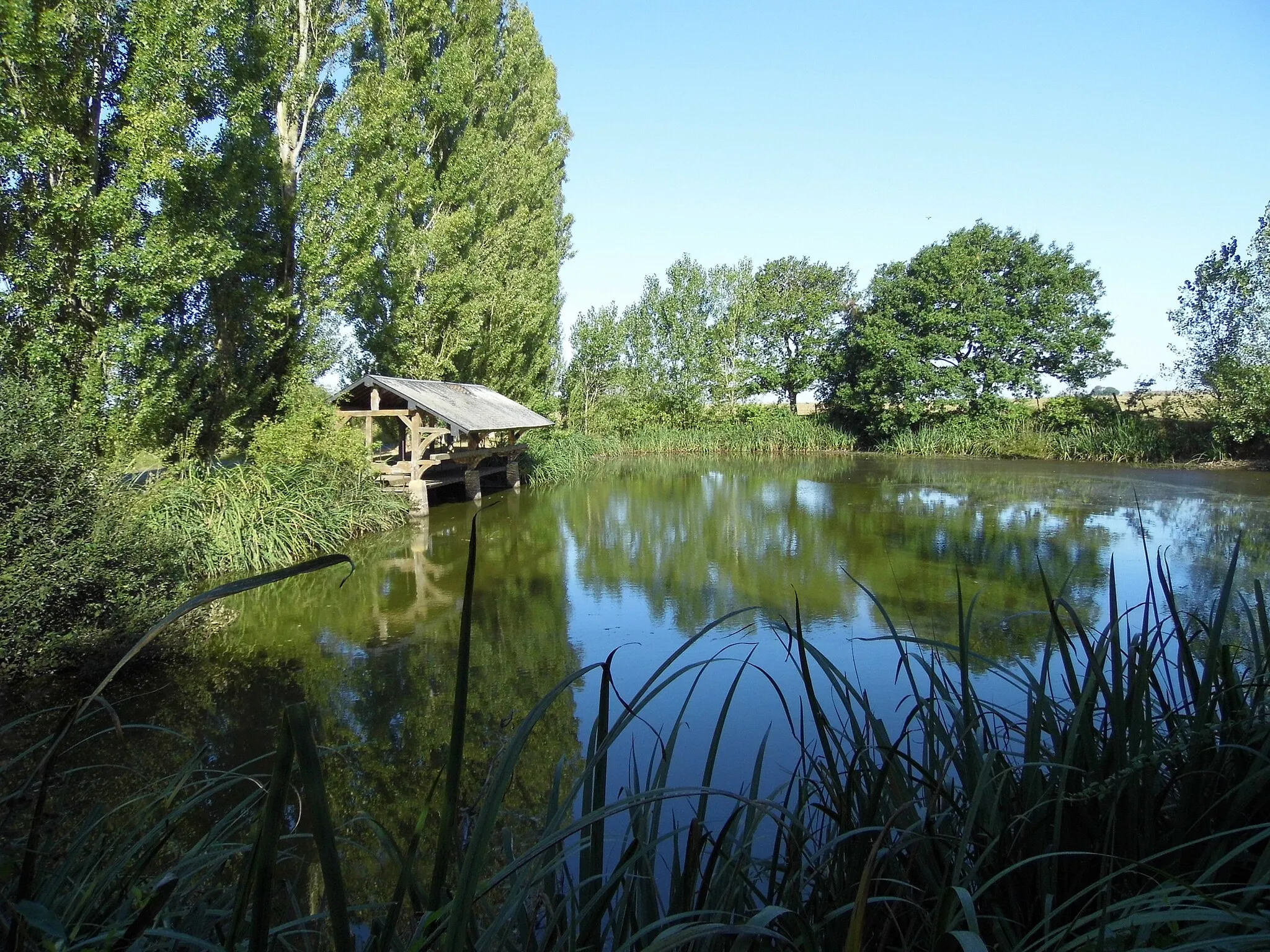 Photo showing: MARBEUF Lavoir