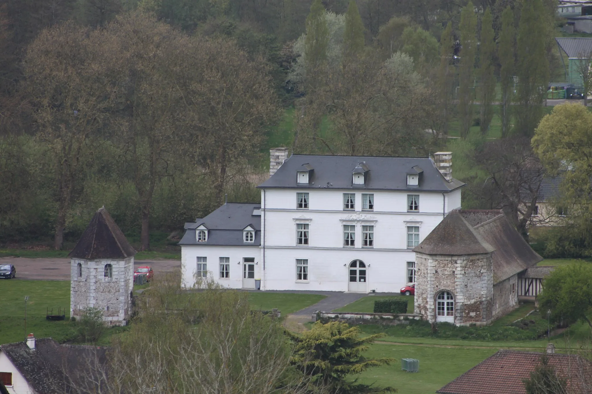 Photo showing: Vue du château de la Motte (Montfort-sur-Risle) à partir du château fort.