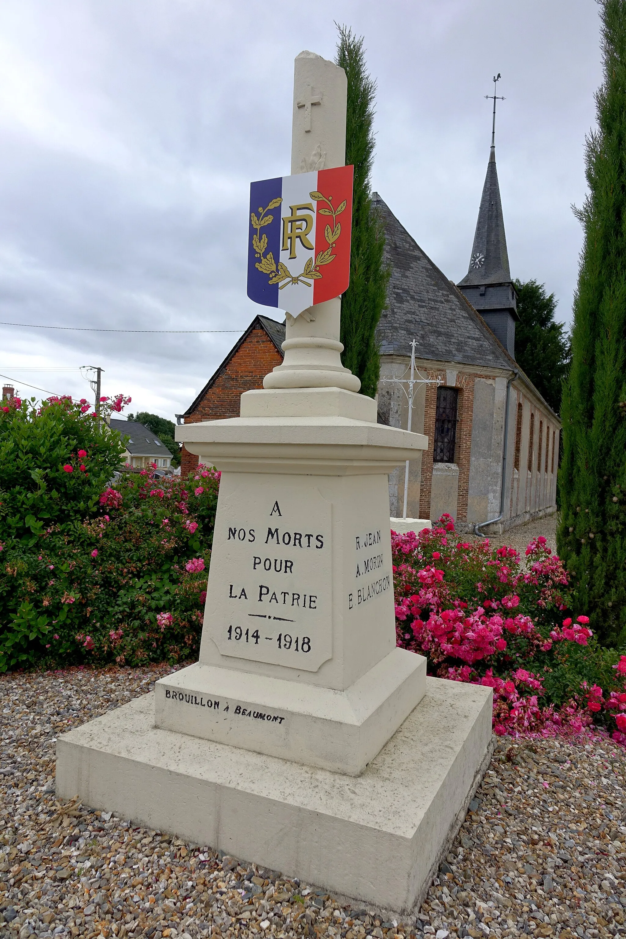 Photo showing: Monument aux morts de Saint-Paul-de-Fourques, Eure, France