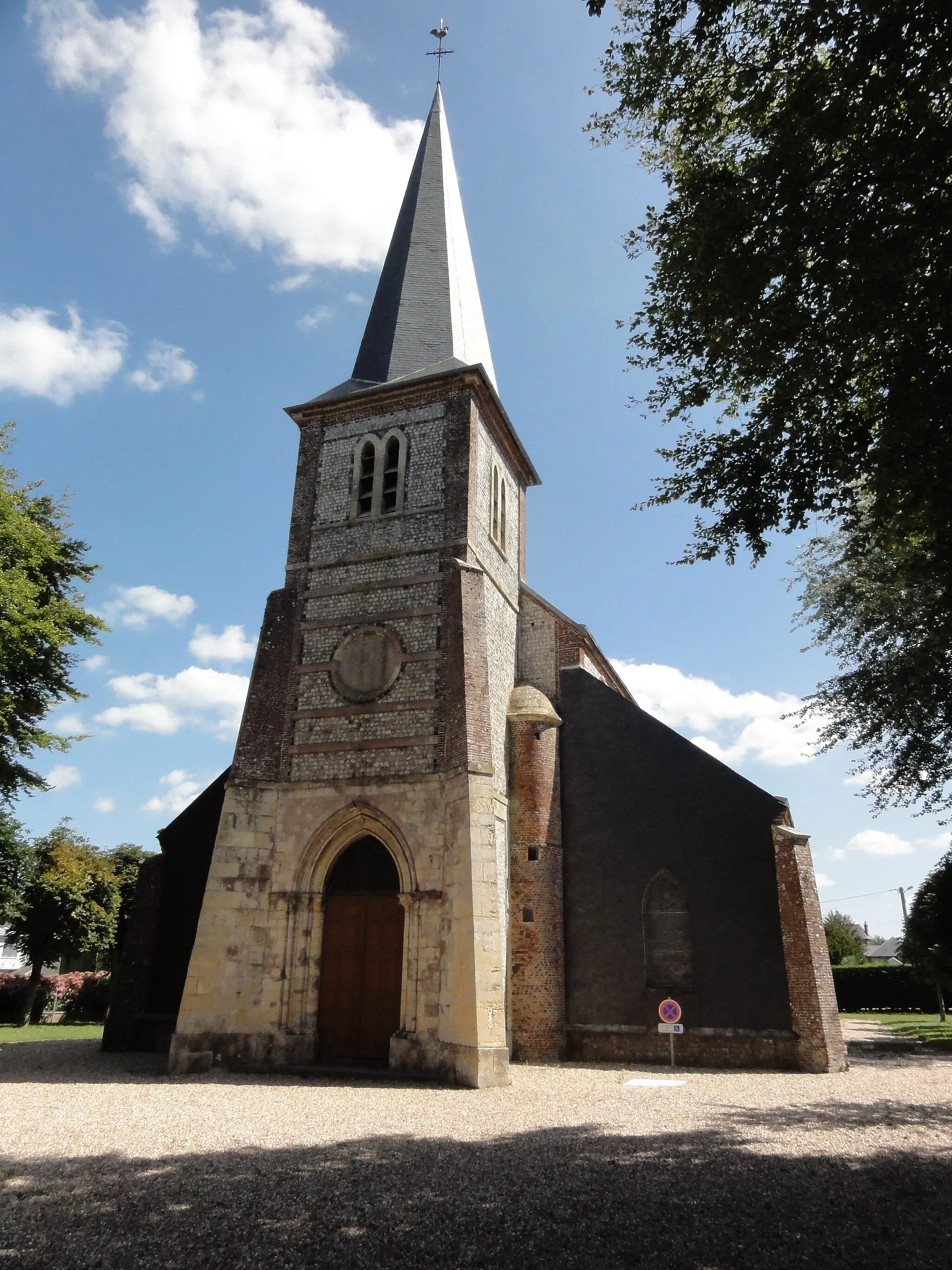 Photo showing: Saint-Pierre-en-Port (Seine-Mar.) église