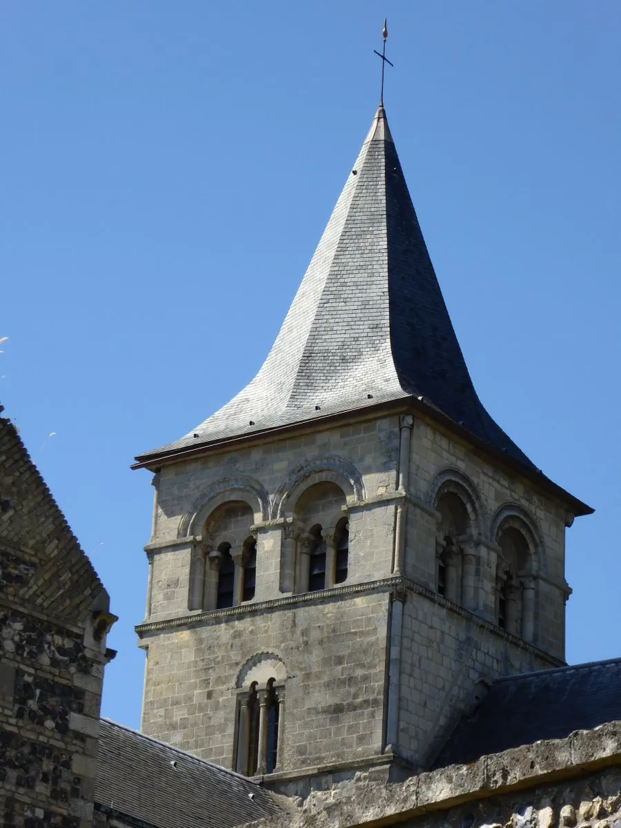 Photo showing: Abbaye de Graville, Tour de la croisée du transept