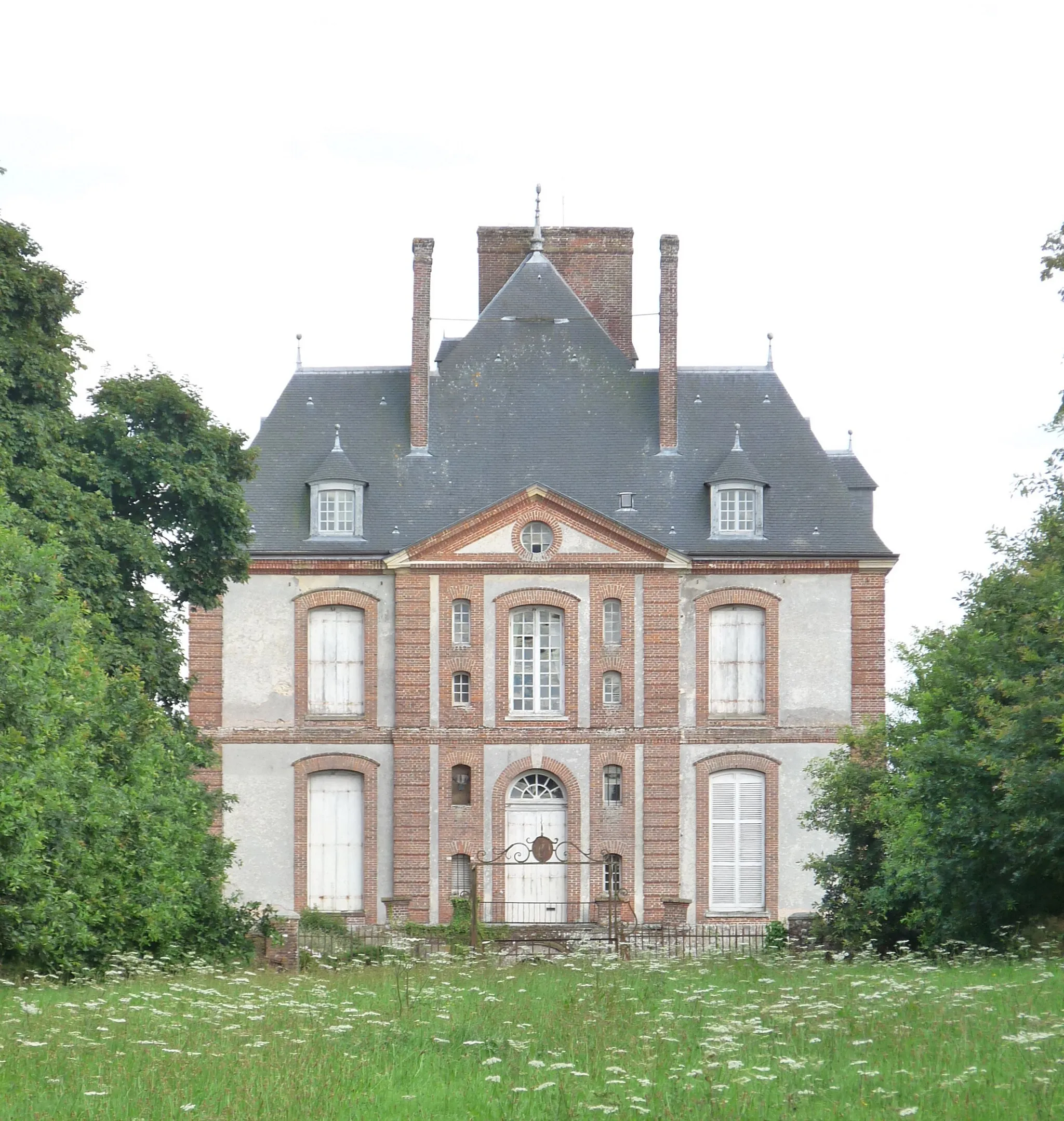 Photo showing: Château de Saint-Victor