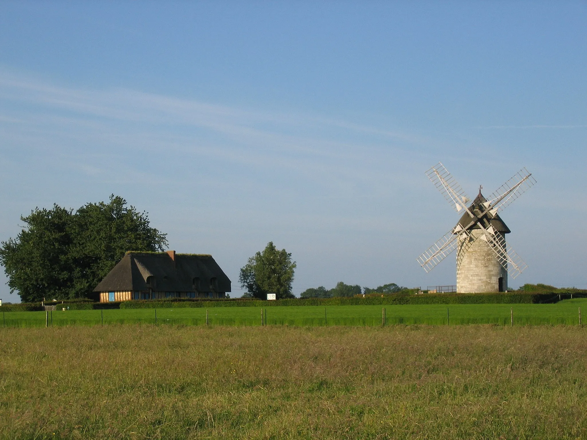 Photo showing: Photo du moulin d'Hauville (27), prise en juin 2005.
Sawyer