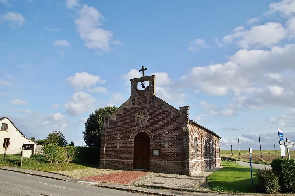 Photo showing: Église Sainte-Thérèse-de-l'Enfant-Jésus de Fongueusemare (76).