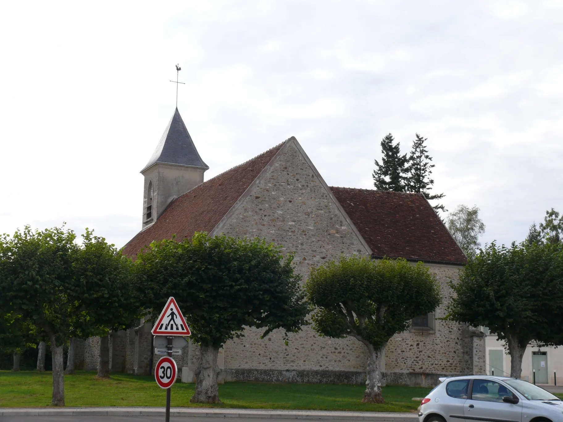 Photo showing: Saint-Claude's church of Pierre-Levée (Seine-et-Marne, Île-de-France, France).