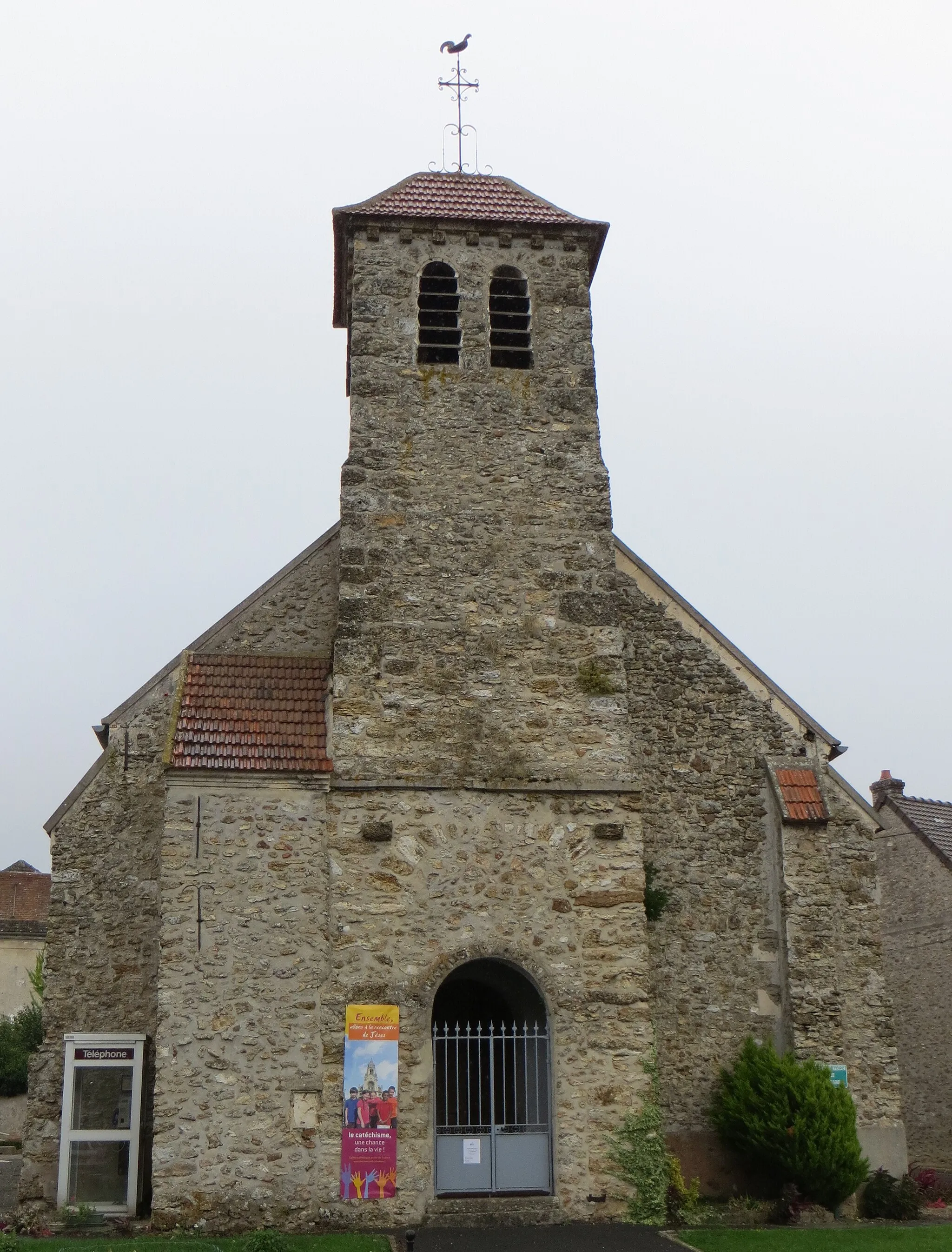 Photo showing: Vue de l'église