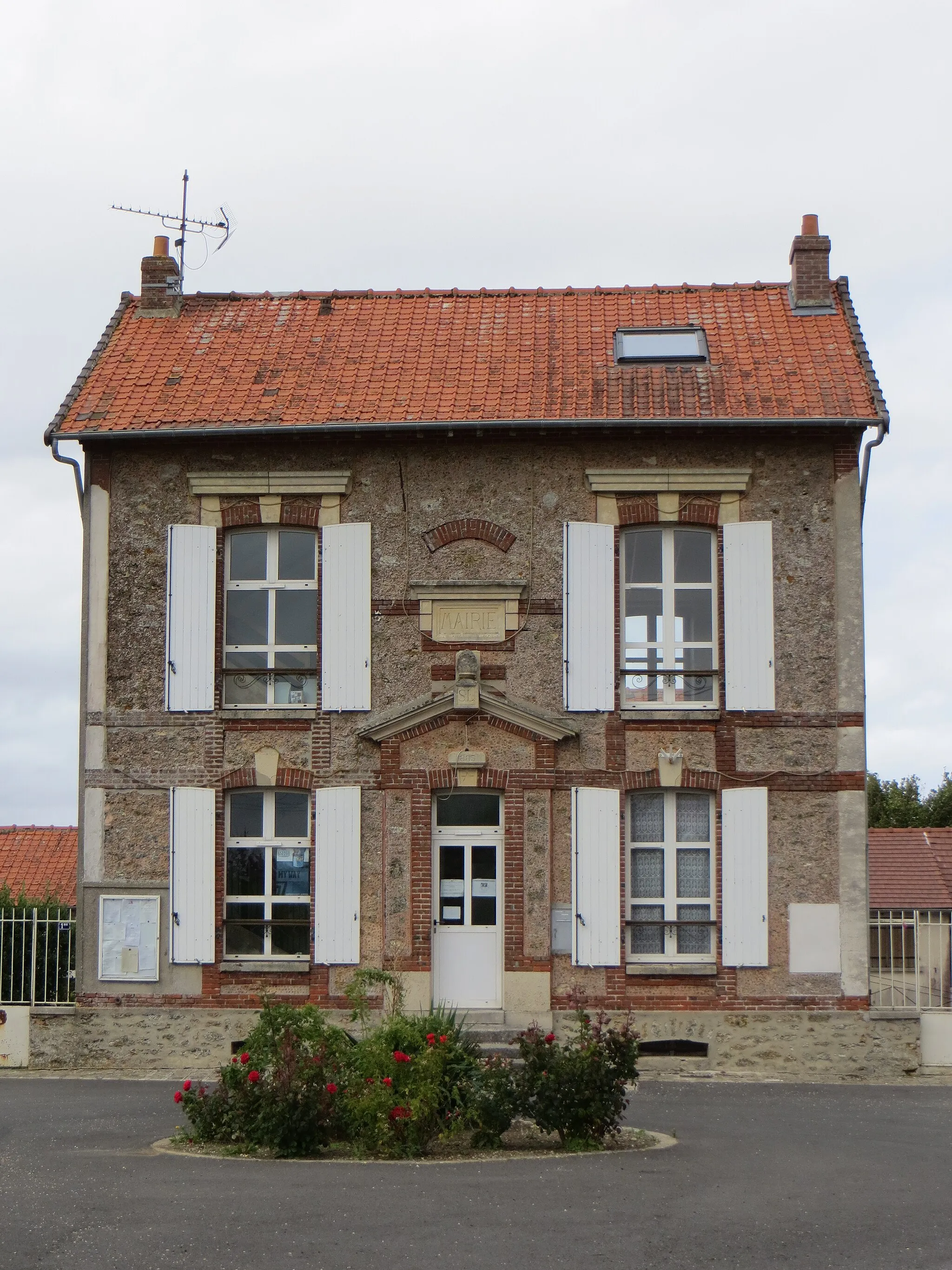 Photo showing: Mairie