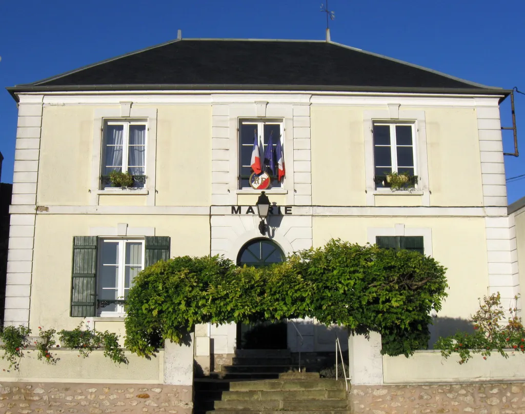 Photo showing: Mairie de Lescherolles (département de la Seine-et-Marne, région Île-de-France).