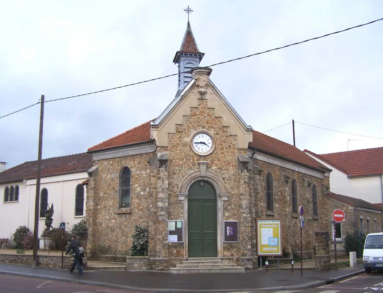 Photo showing: Saint-Michel church, suburb of Porchefontaine, in Versailles (Yvelines, France)