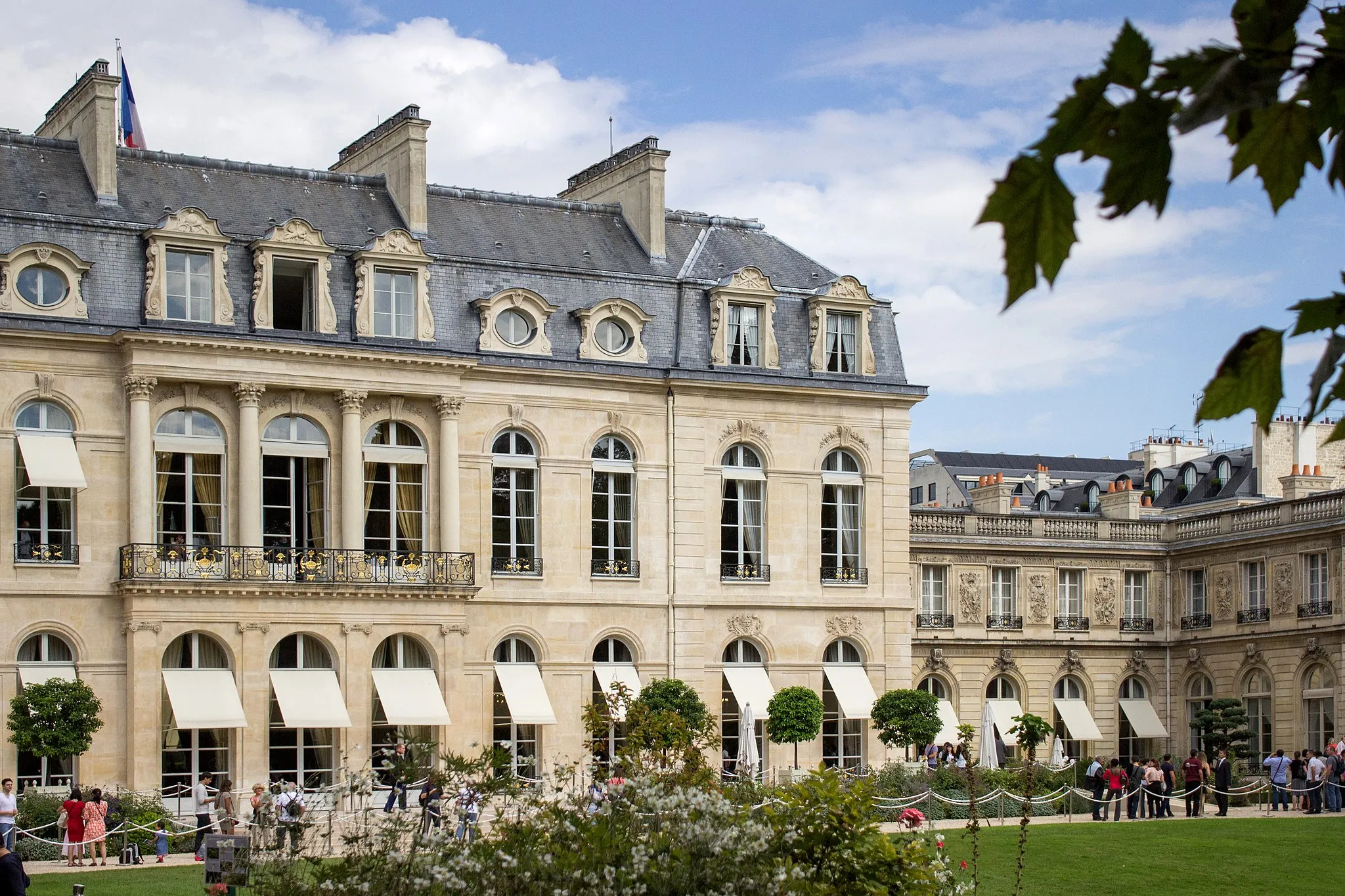 Photo showing: Palais de l'Élysée, Paris. European Heritage Days 2014.