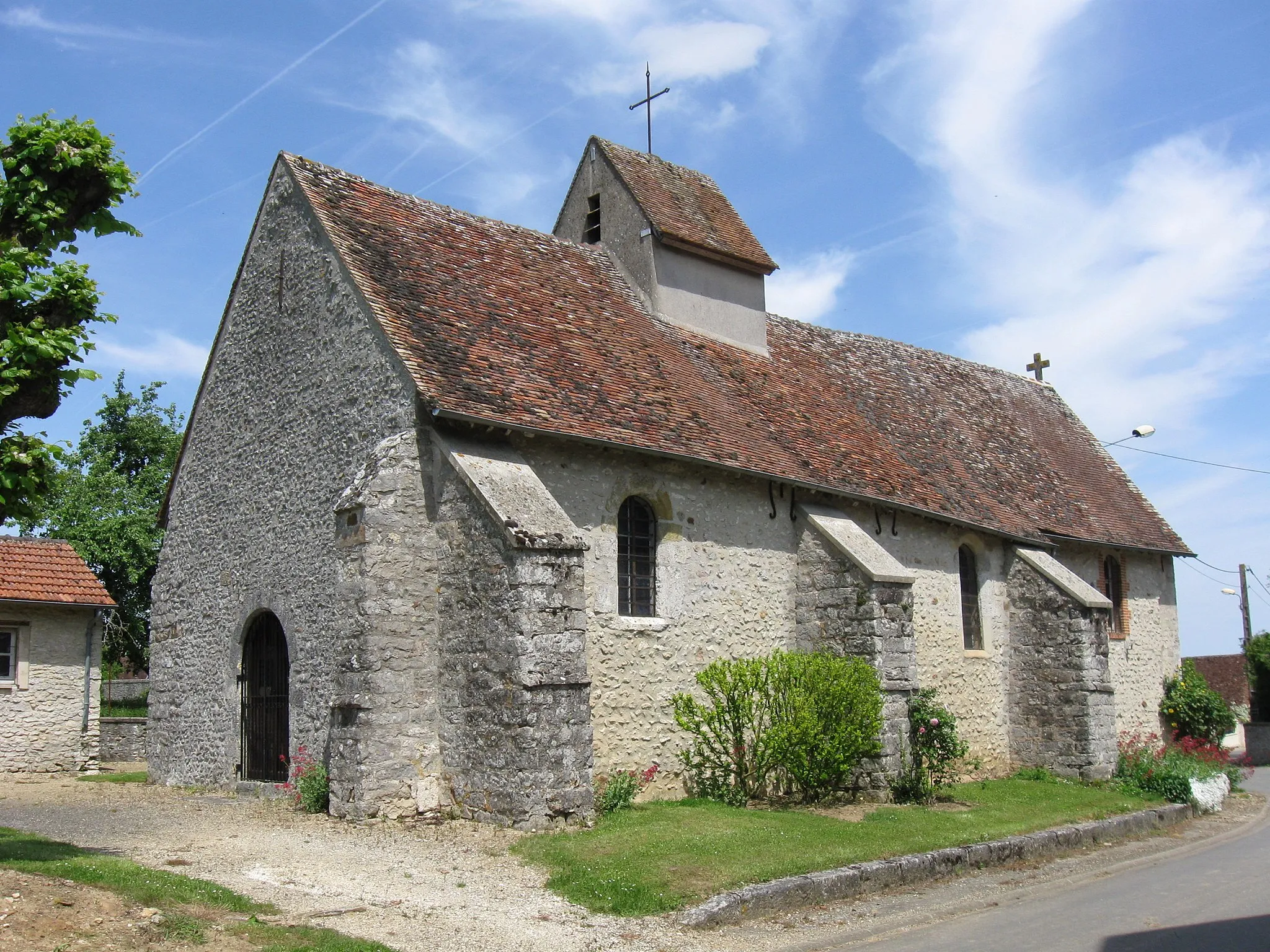 Photo showing: Église Saint-Sulpice de La Chapelle-Saint-Sulpice. (Seine-et-Marne, région Île-de-France).