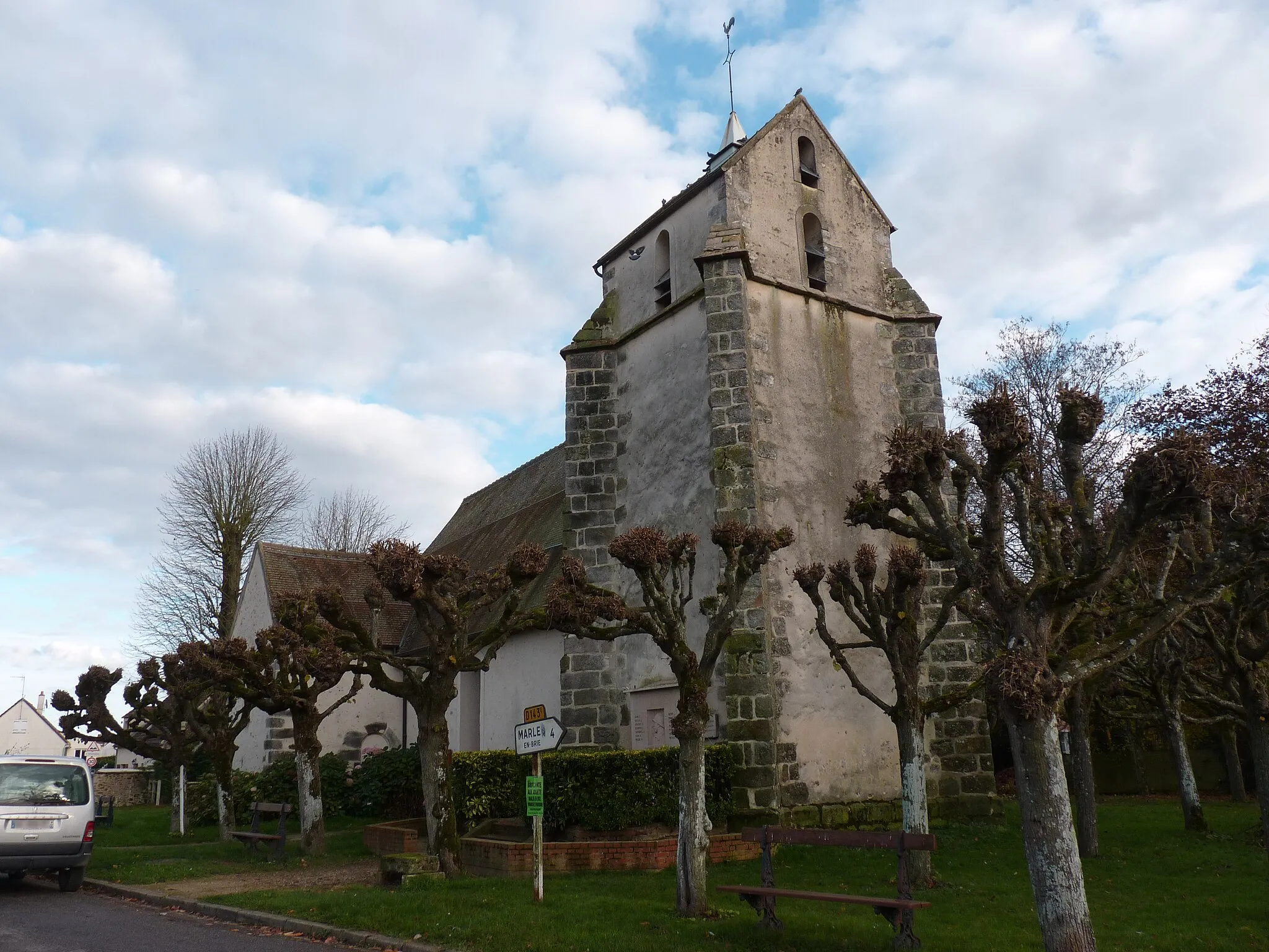 Photo showing: Église de Les Chapelles-Bourbon (Seine-et-Marne, région Île-de-France).