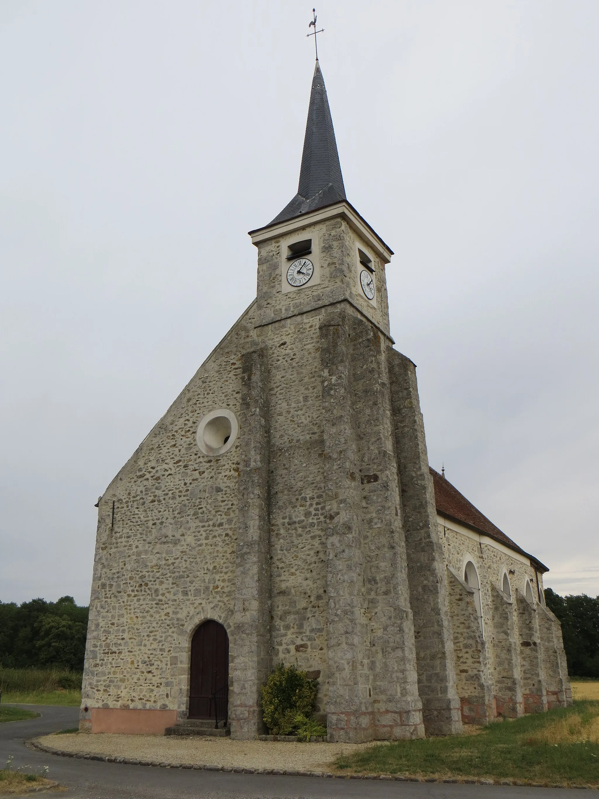 Photo showing: Église Saint Nicolas et Sainte Geneviève de Pézarches