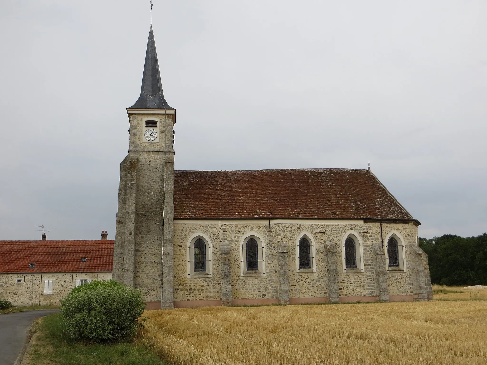 Photo showing: Église Saint Nicolas et Sainte Geneviève de Pézarches