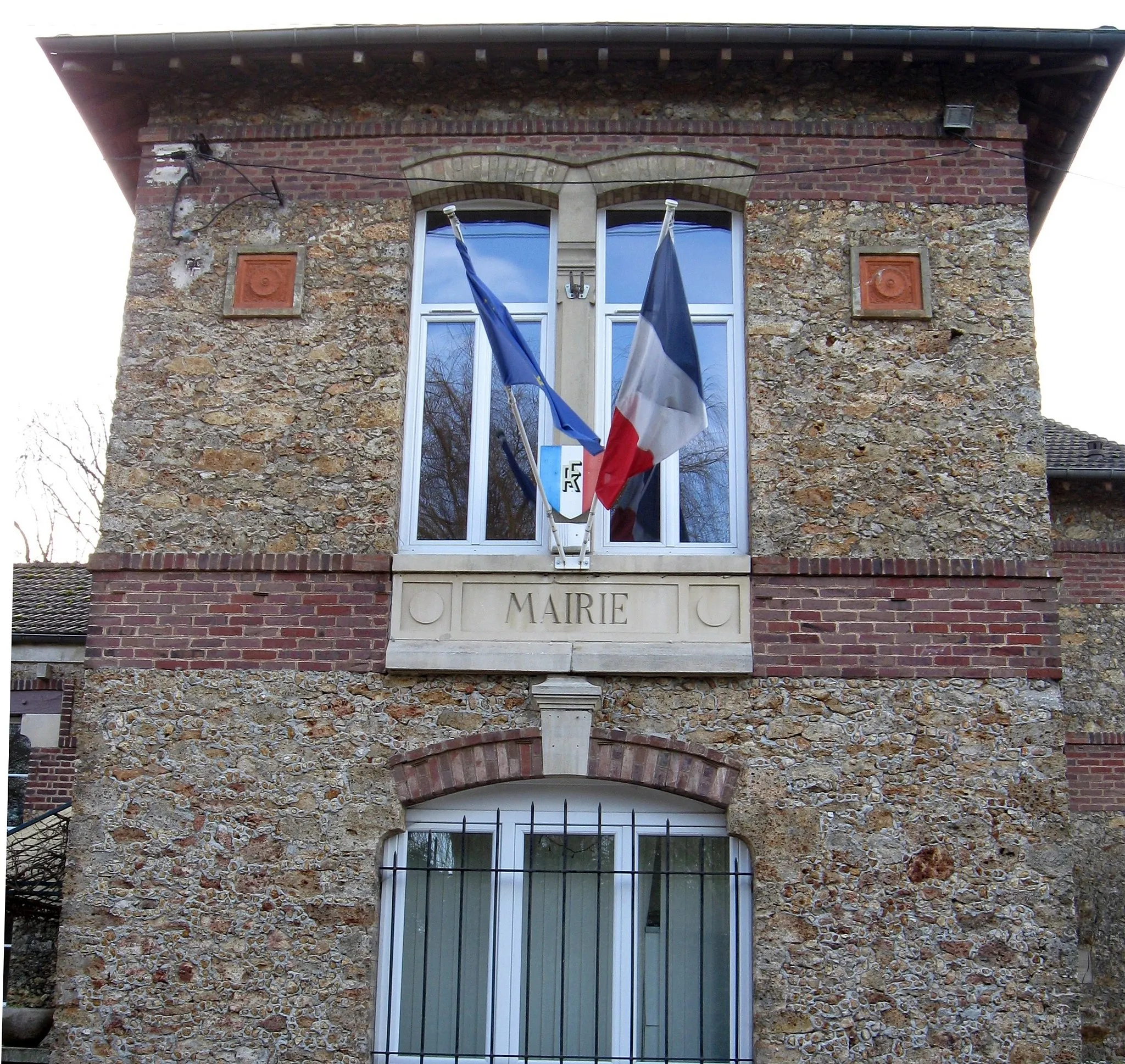 Photo showing: Mairie de Neufmoutiers-en-Brie. (Seine-et-Marne, région Île-de-France).