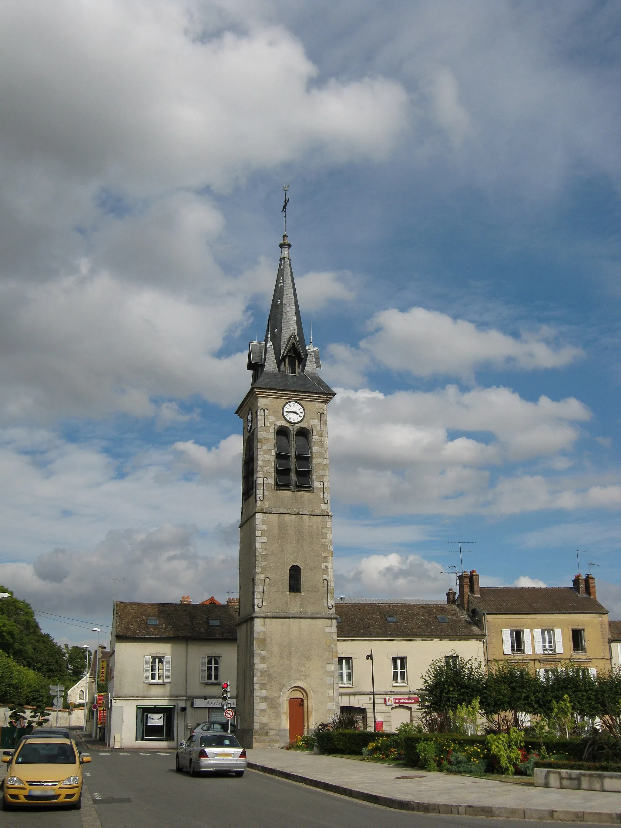 Photo showing: This building is inscrit au titre des monuments historiques de la France. It is indexed in the base Mérimée, a database of architectural heritage maintained by the French Ministry of Culture, under the reference PA00087098 .