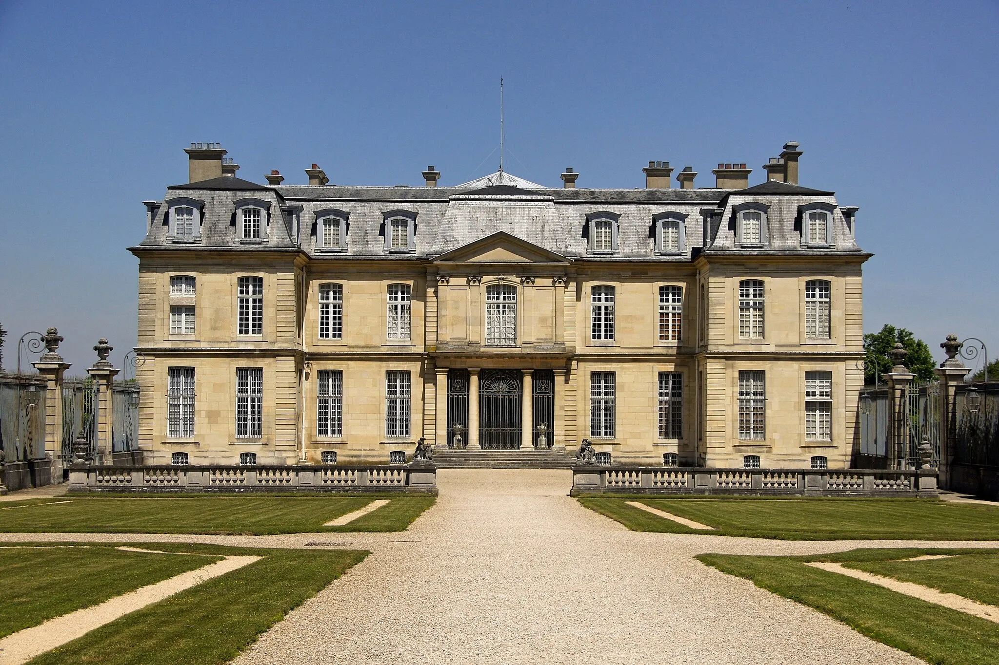 Photo showing: Le Château de Champs-sur-Marne