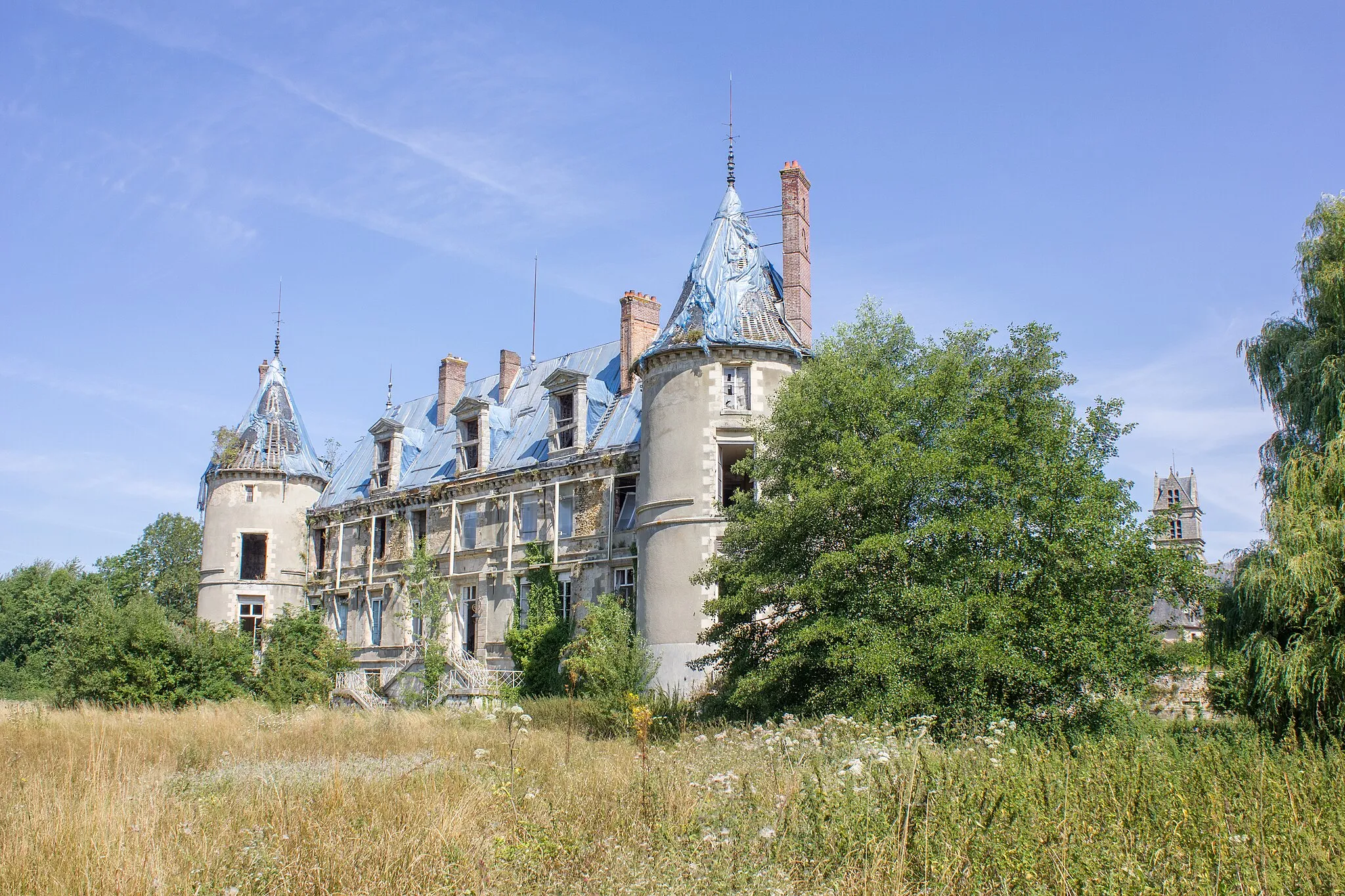 Photo showing: Vue arrière du Château du Duc d'Epernon