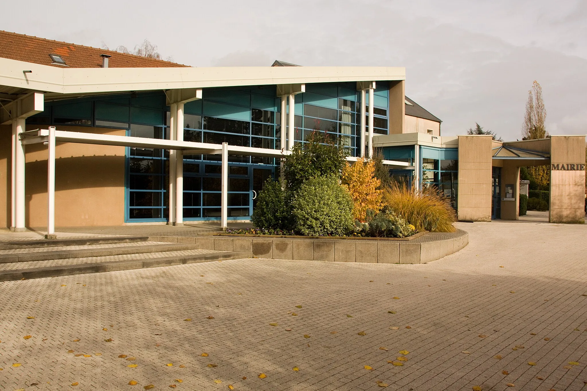 Photo showing: Mairie de Courcouronnes, Courcouronnes, Essonne, France