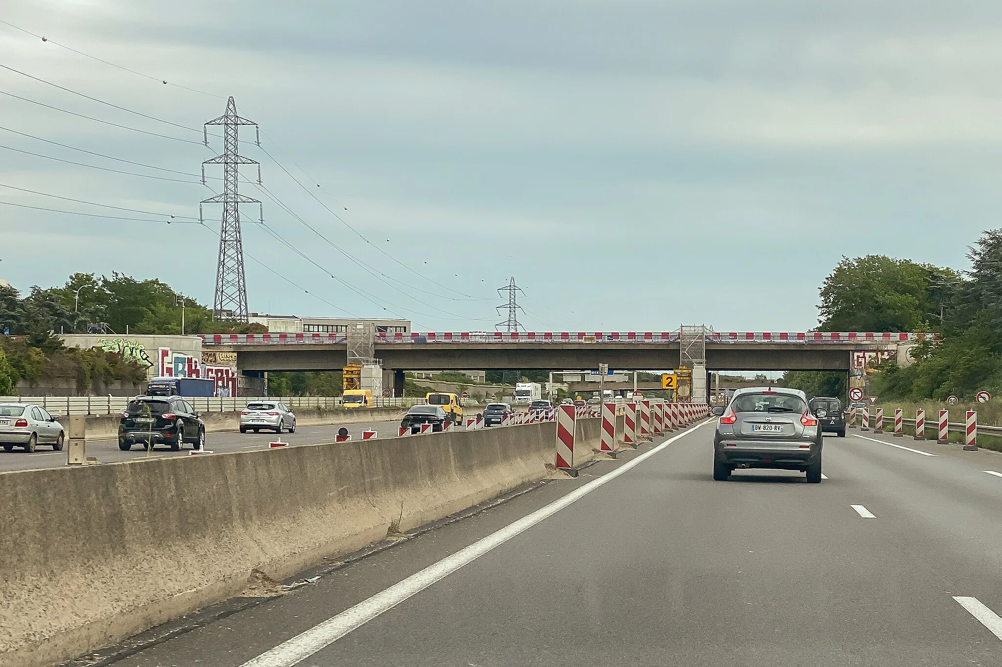 Photo showing: Construction du pont de la Ligne 12 Express du tramway d'Île-de-France au-dessus de l'A6 à Évry-Courcouronnes / (Évry-Courcouronnes, Essonne, France)