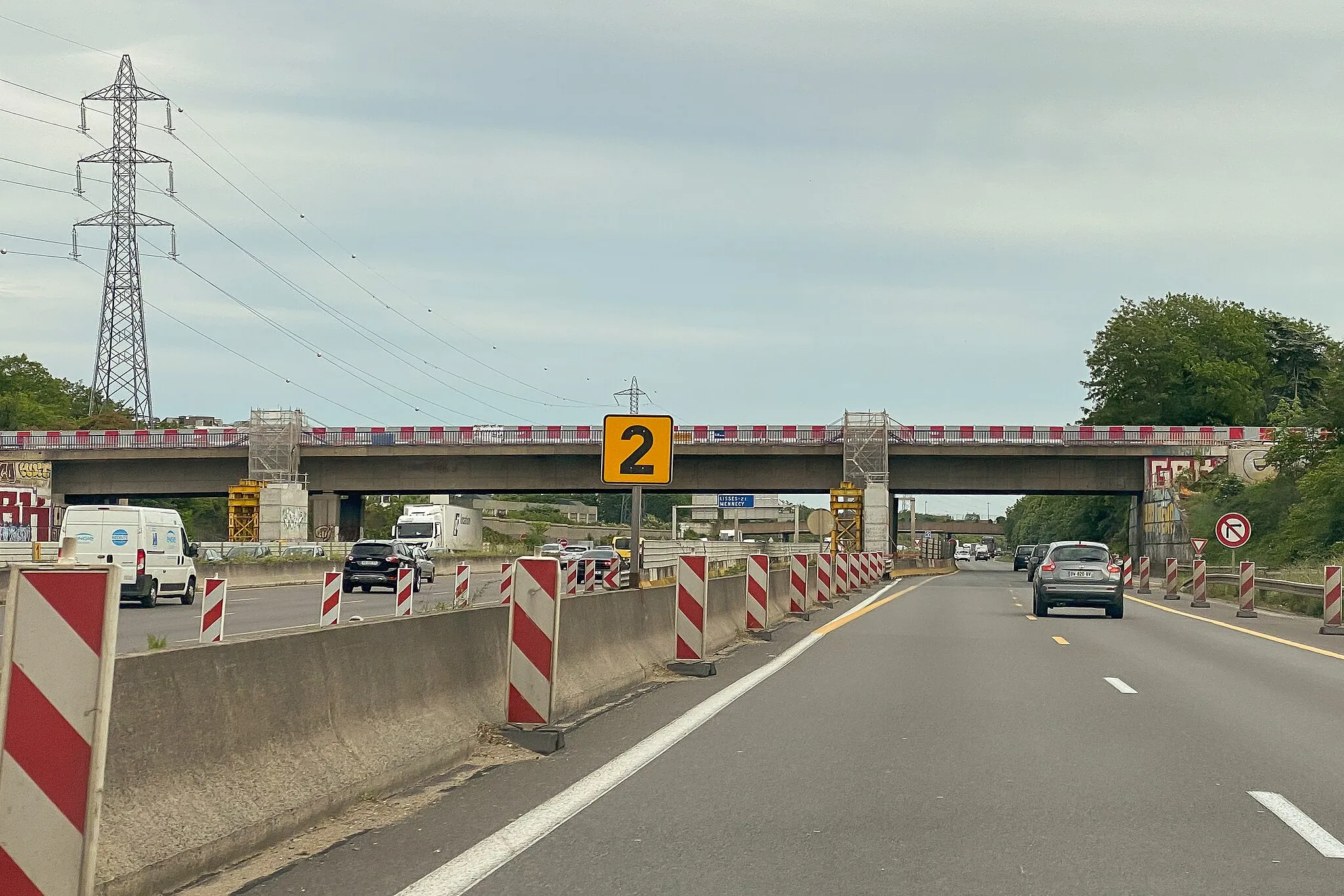 Photo showing: Construction du pont de la Ligne 12 Express du tramway d'Île-de-France au-dessus de l'A6 à Évry-Courcouronnes / (Évry-Courcouronnes, Essonne, France)