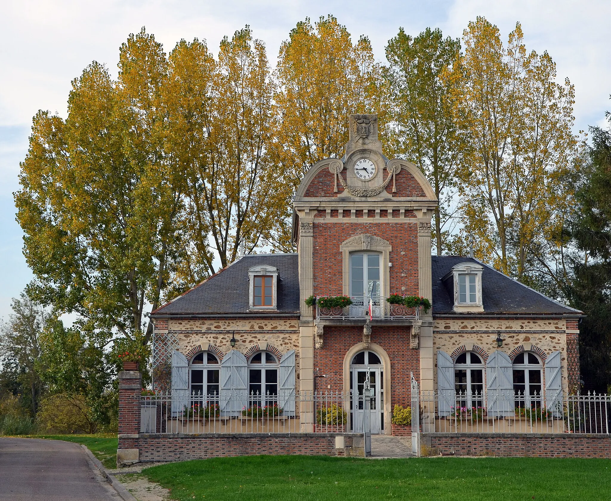 Photo showing: Mairie de Courceroy, Aube, Champagne-Ardennes, France