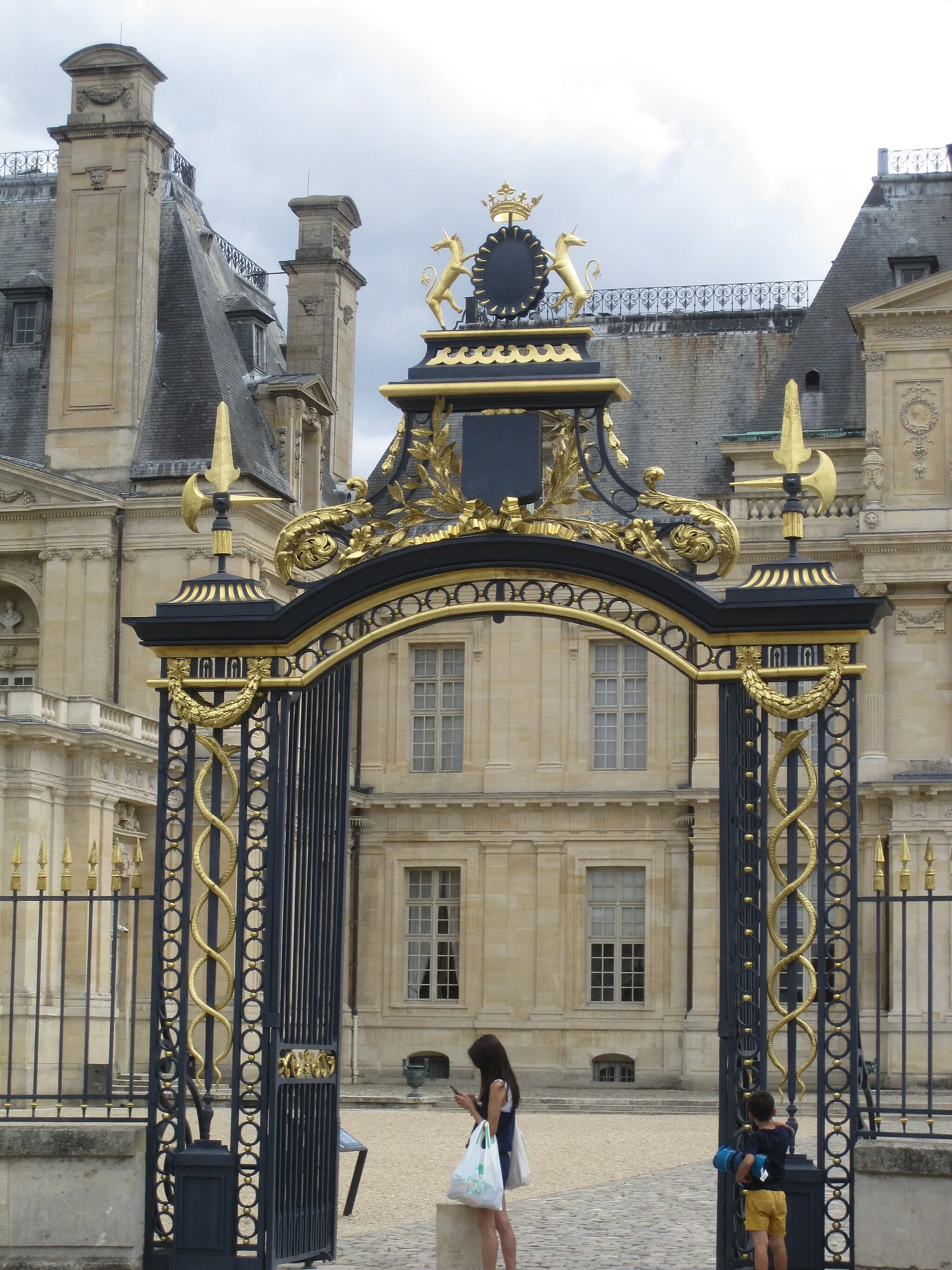 Photo showing: Gates of the Château de Maisons-Laffitte in Maisons-Laffitte, France.