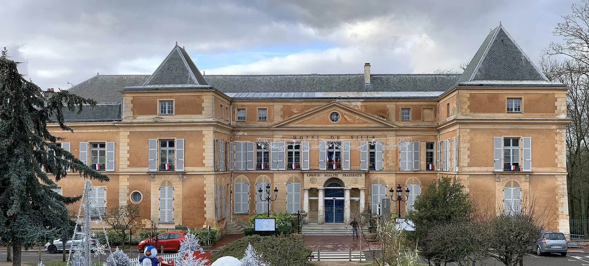 Photo showing: Hôtel de ville de Clichy-sous-Bois.