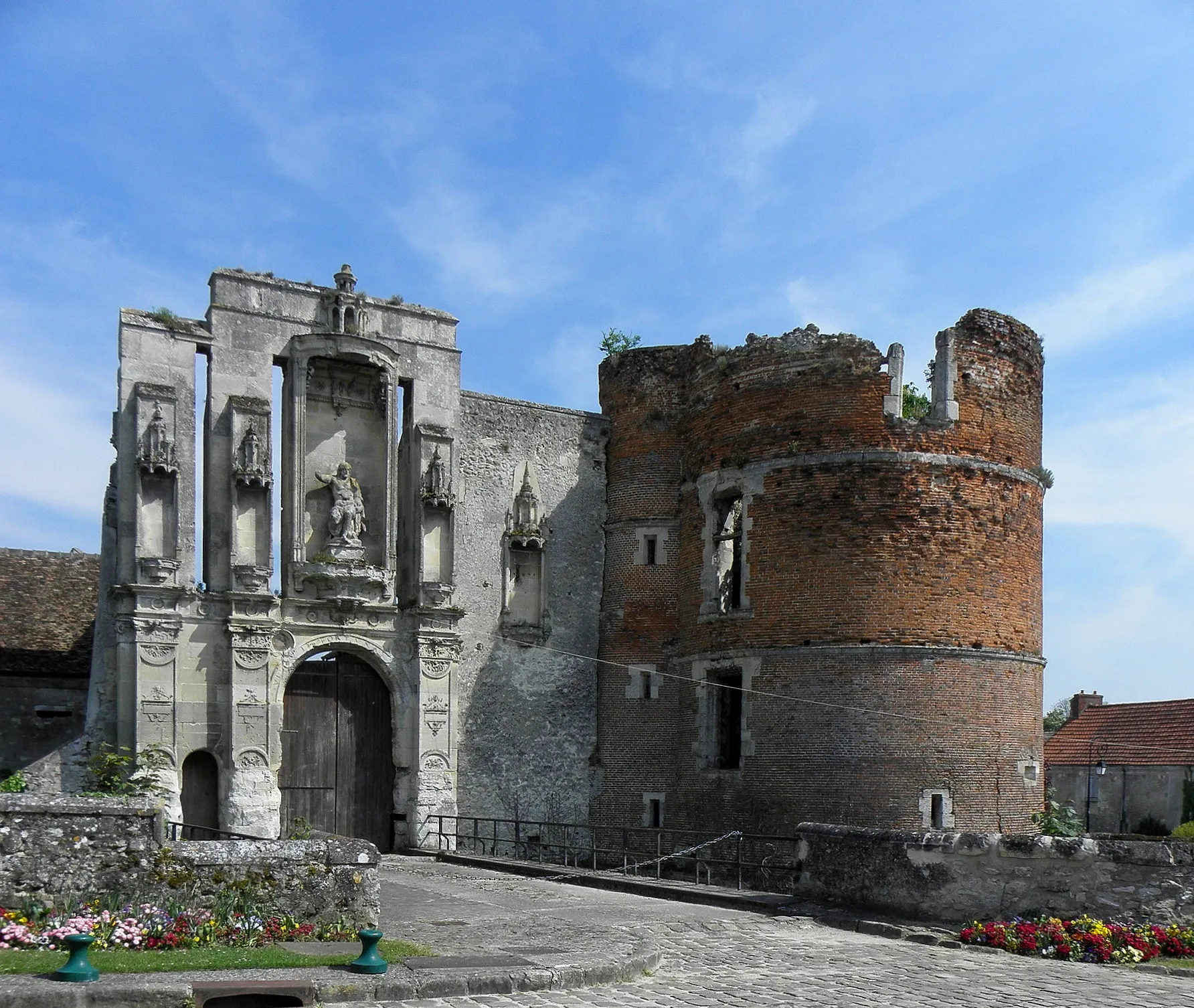 Photo showing: Château de Nantouillet (77).