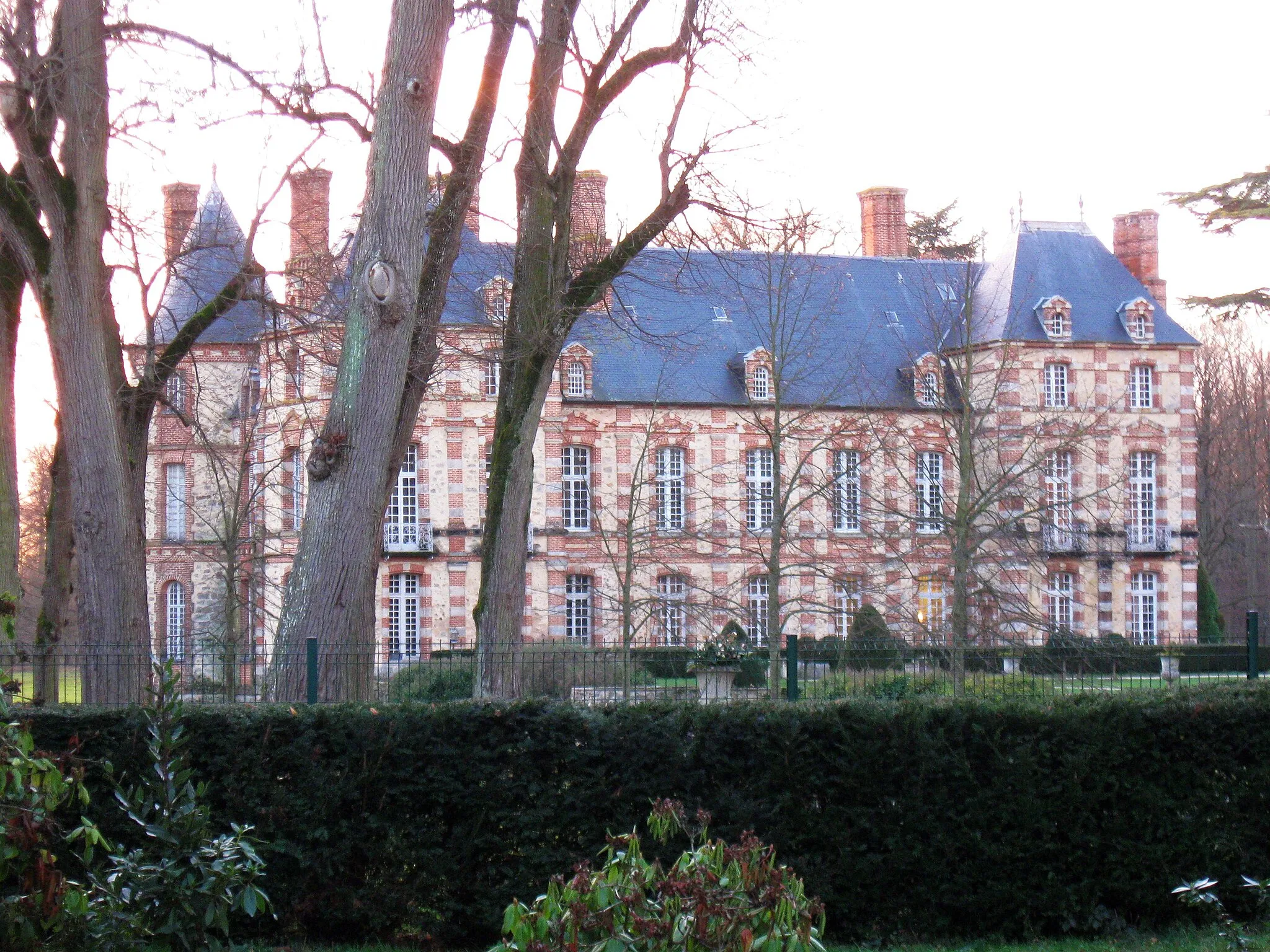 Photo showing: Château de La Houssaye-en-Brie. (Seine-et-Marne, région Île-de-France).